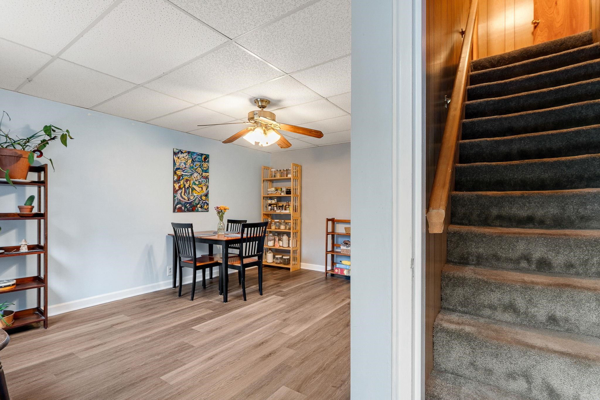 149 Woodbury Road