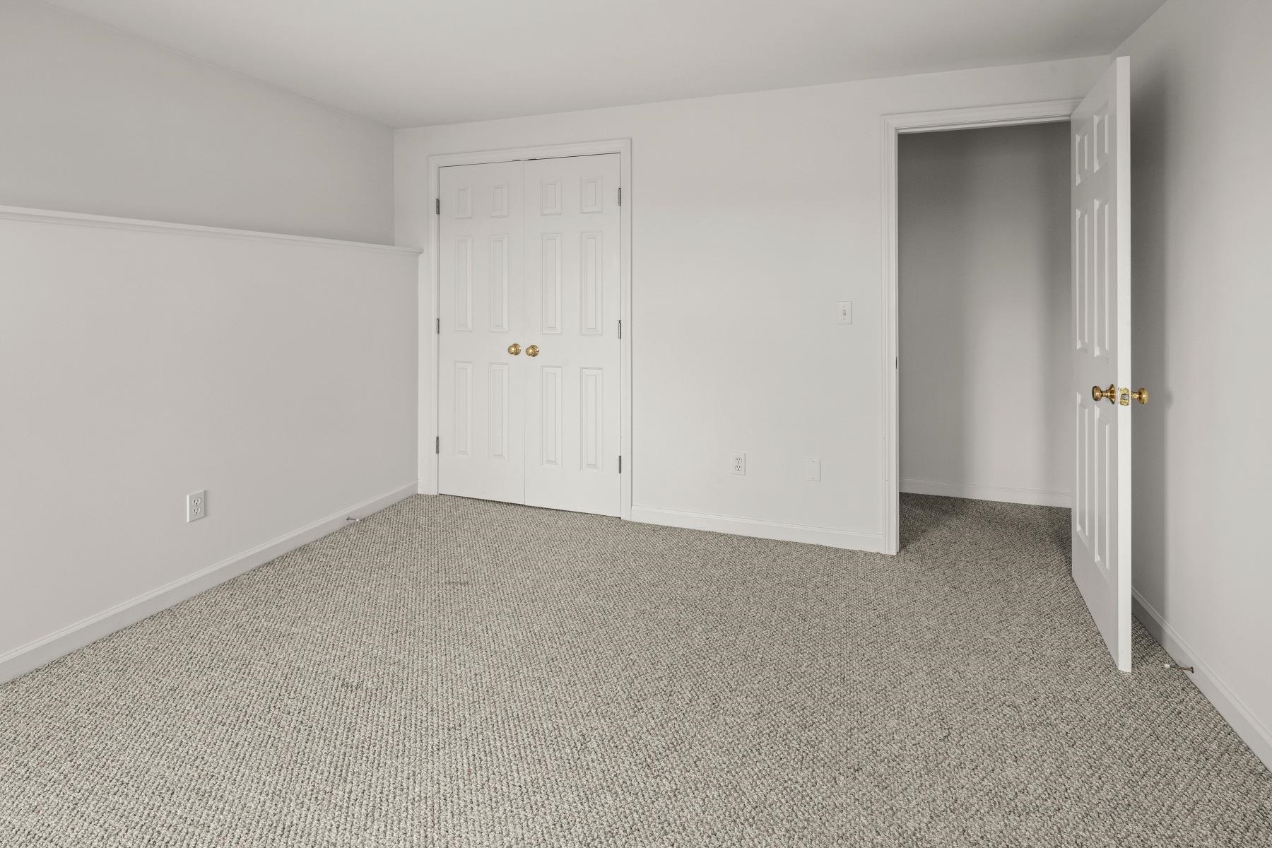 307 West Sleepy Hollow Road