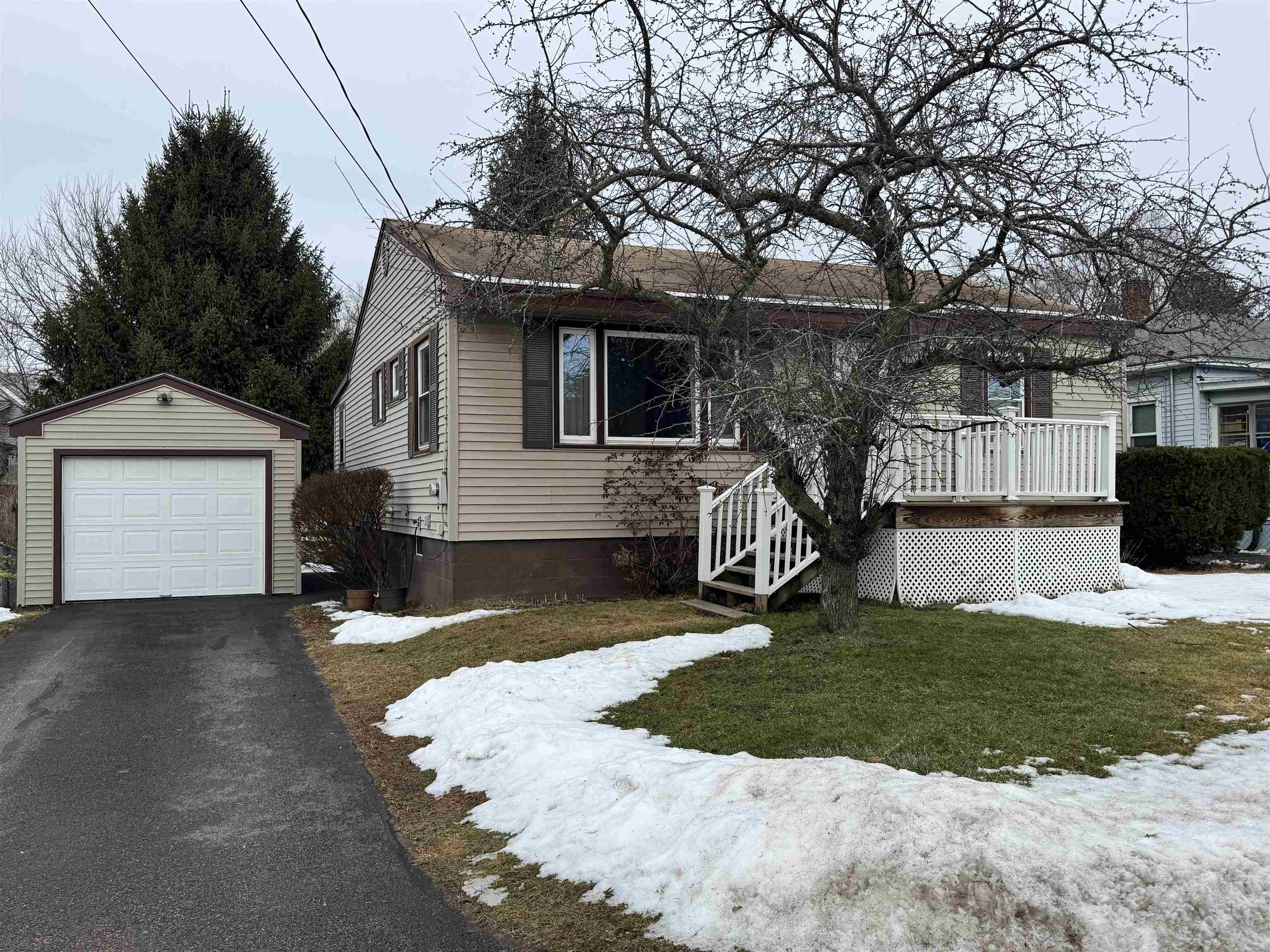 82 Hood Street