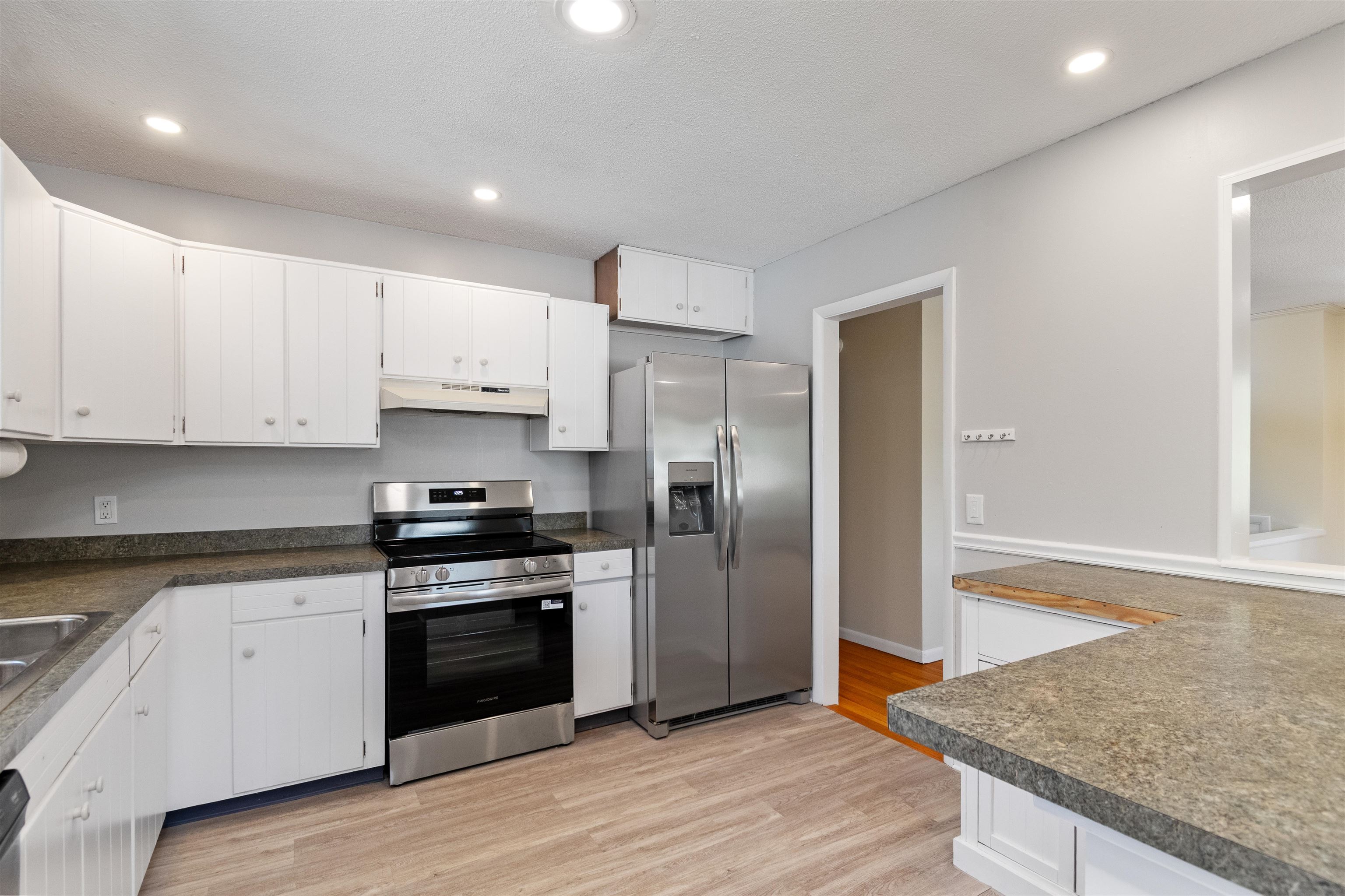 37 Mountain View Boulevard