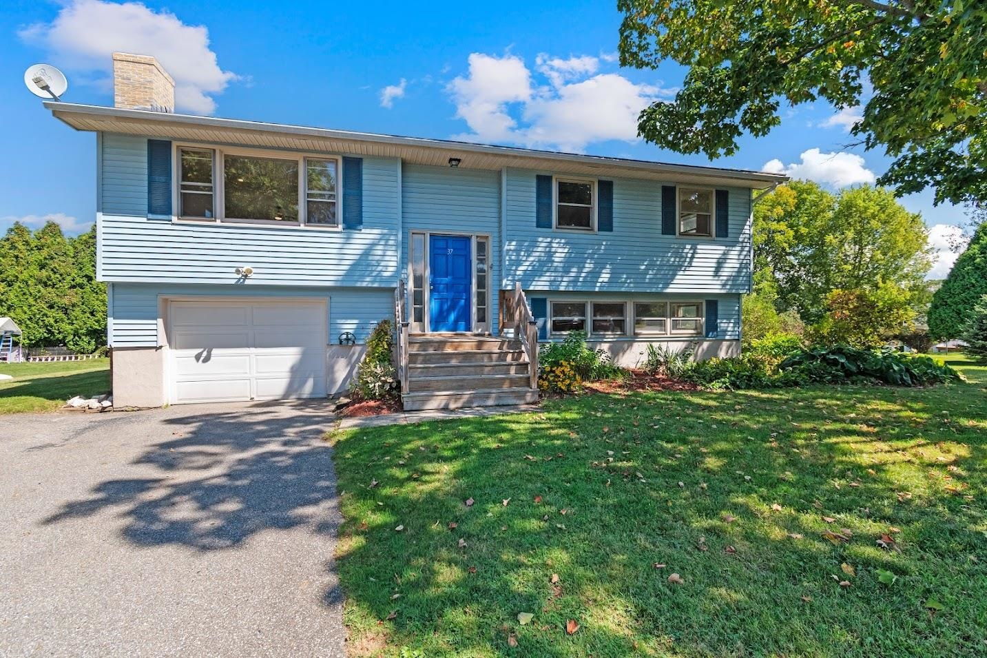 37 Mountain View Boulevard