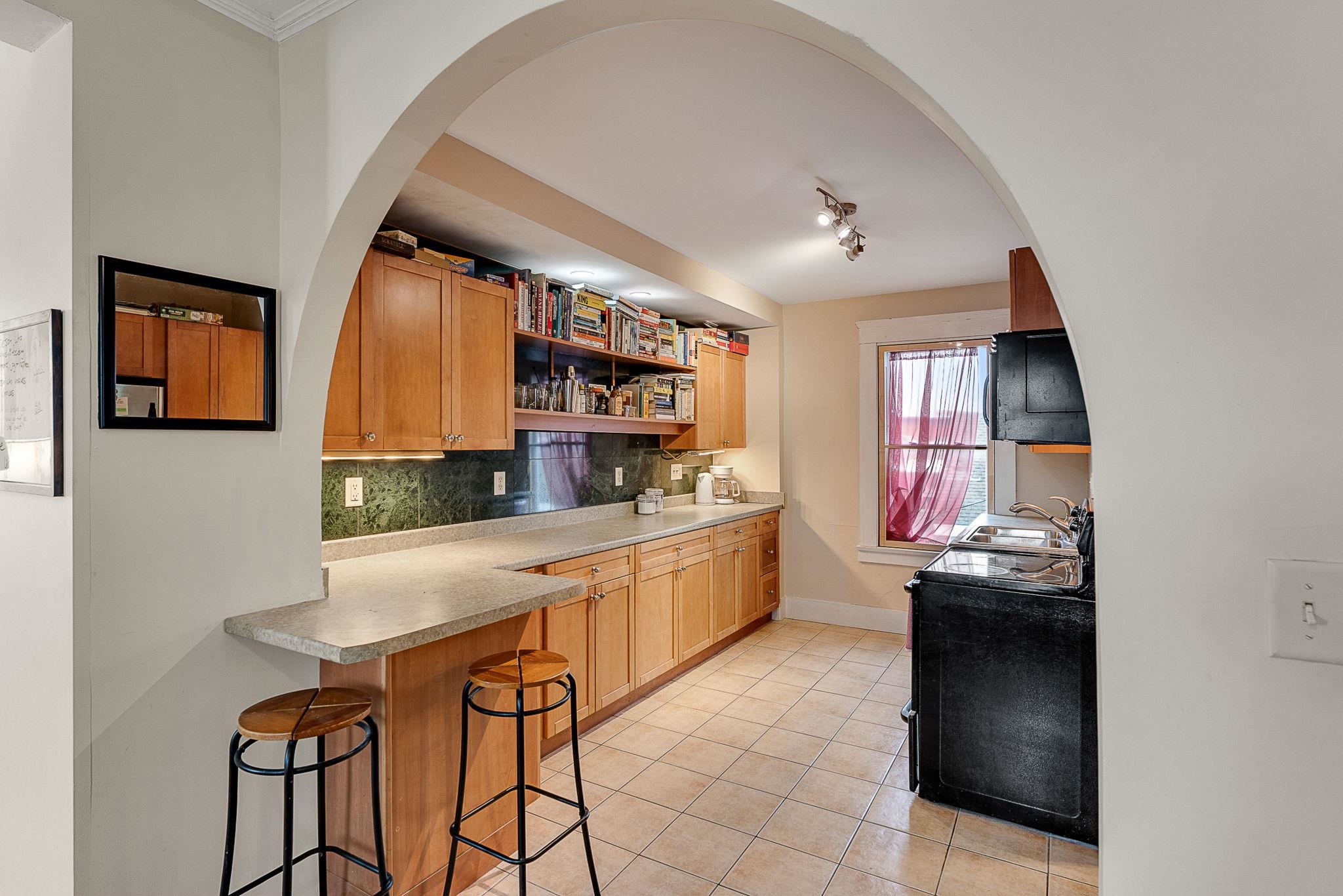 32 South Main Street Unit: 9