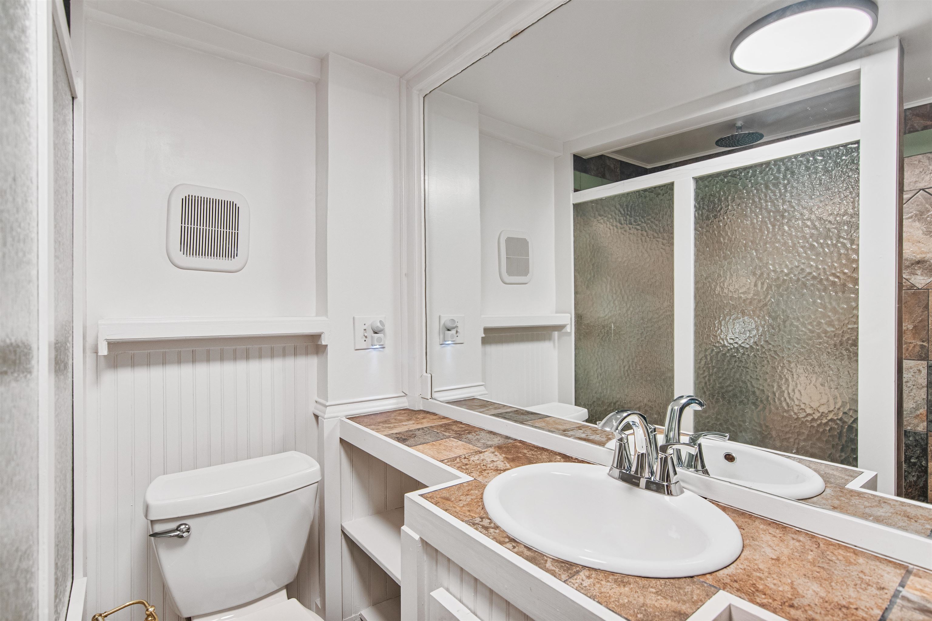 89 College Street Unit: Unit A-2