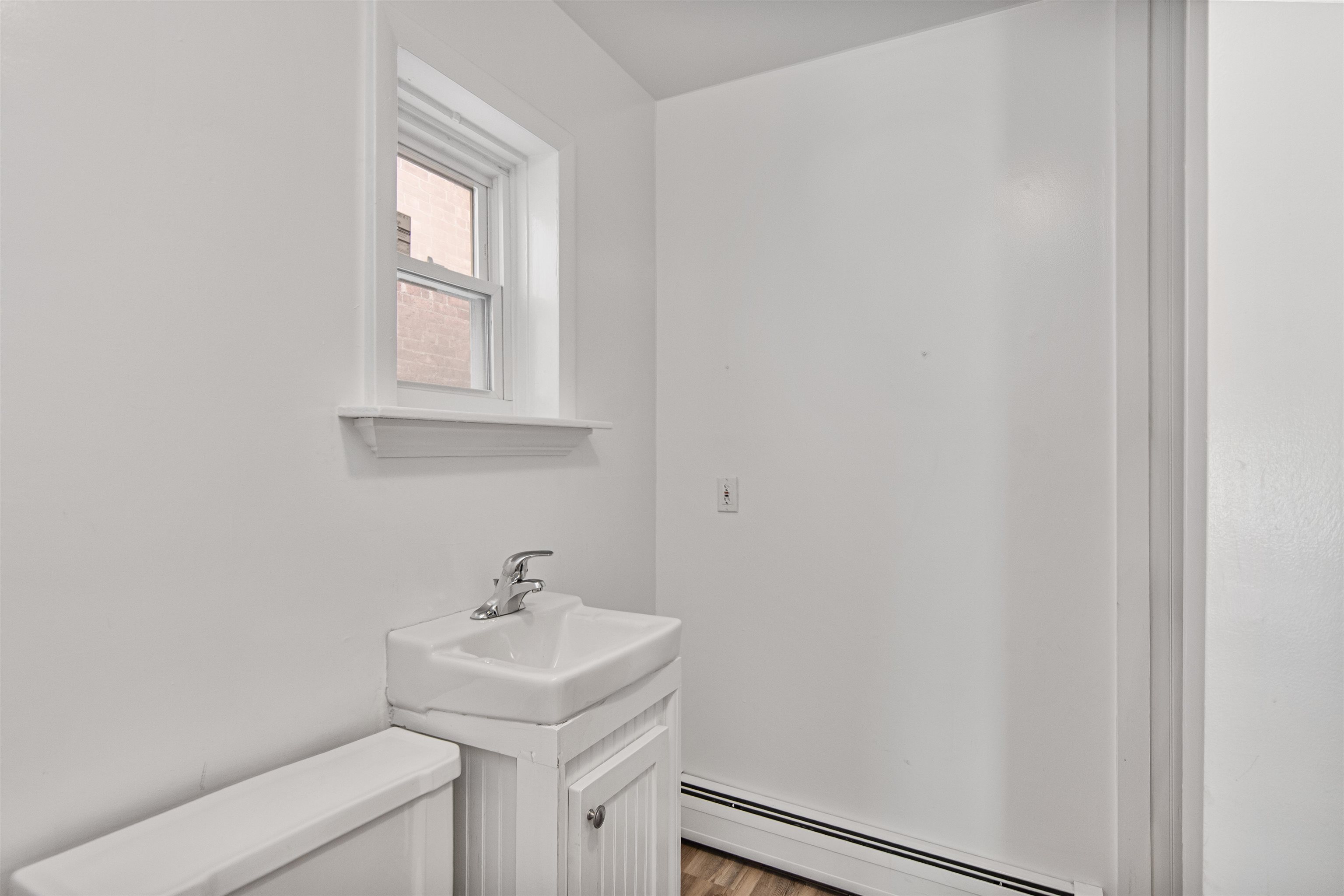 89 College Street Unit: Unit A-2