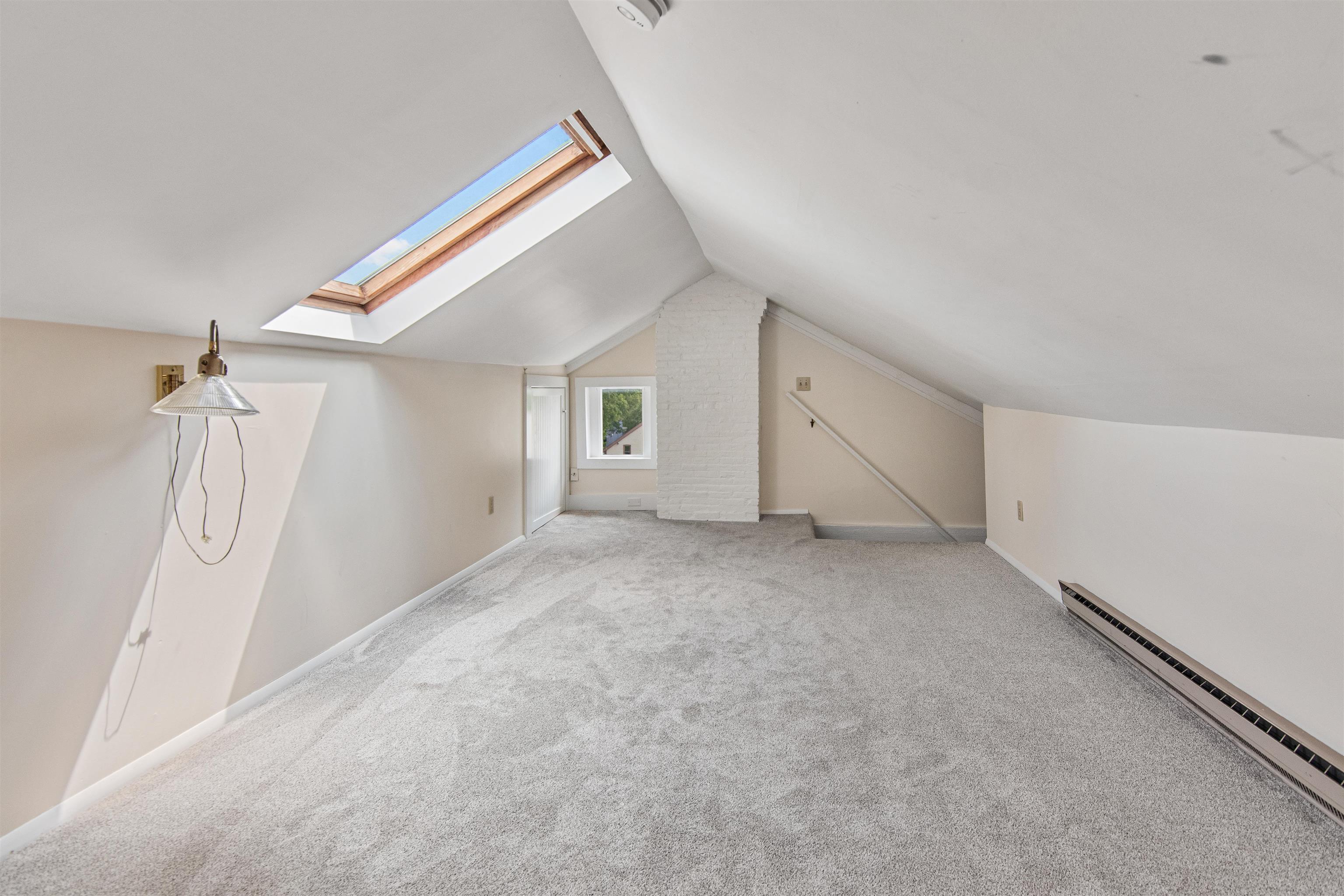 89 College Street Unit: Unit A-2