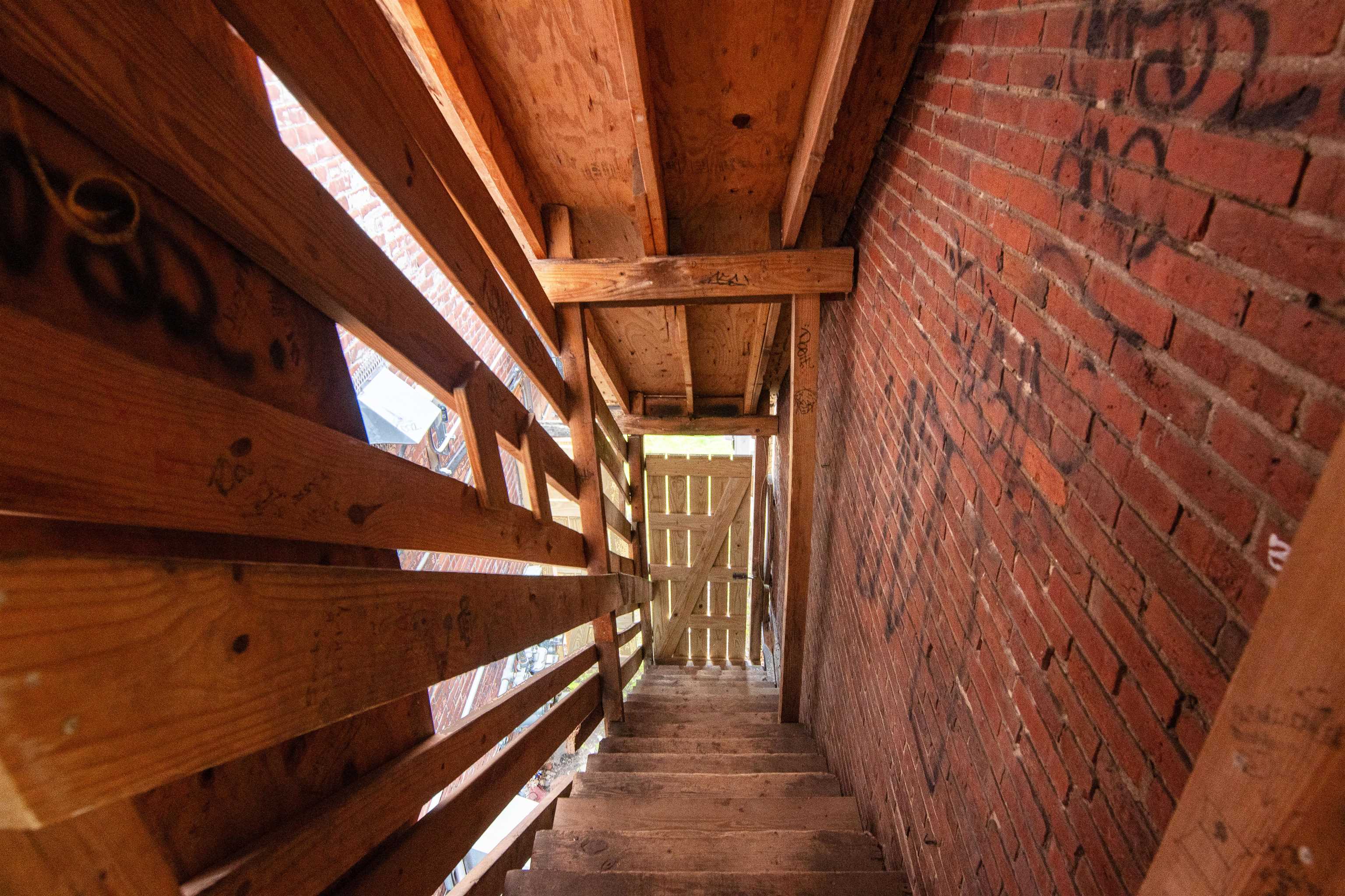 89 College Street Unit: Unit A-2