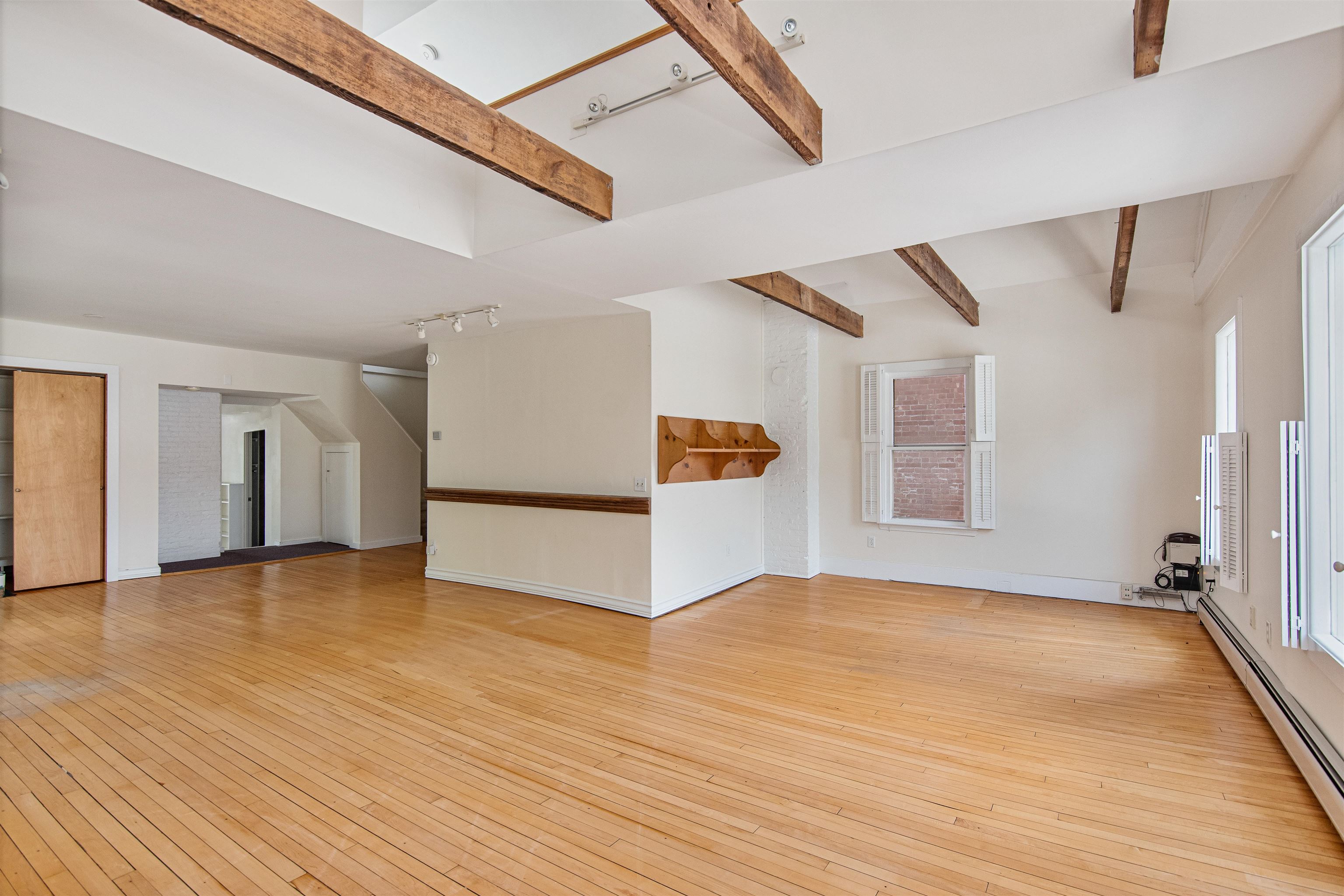 89 College Street Unit: Unit A-2