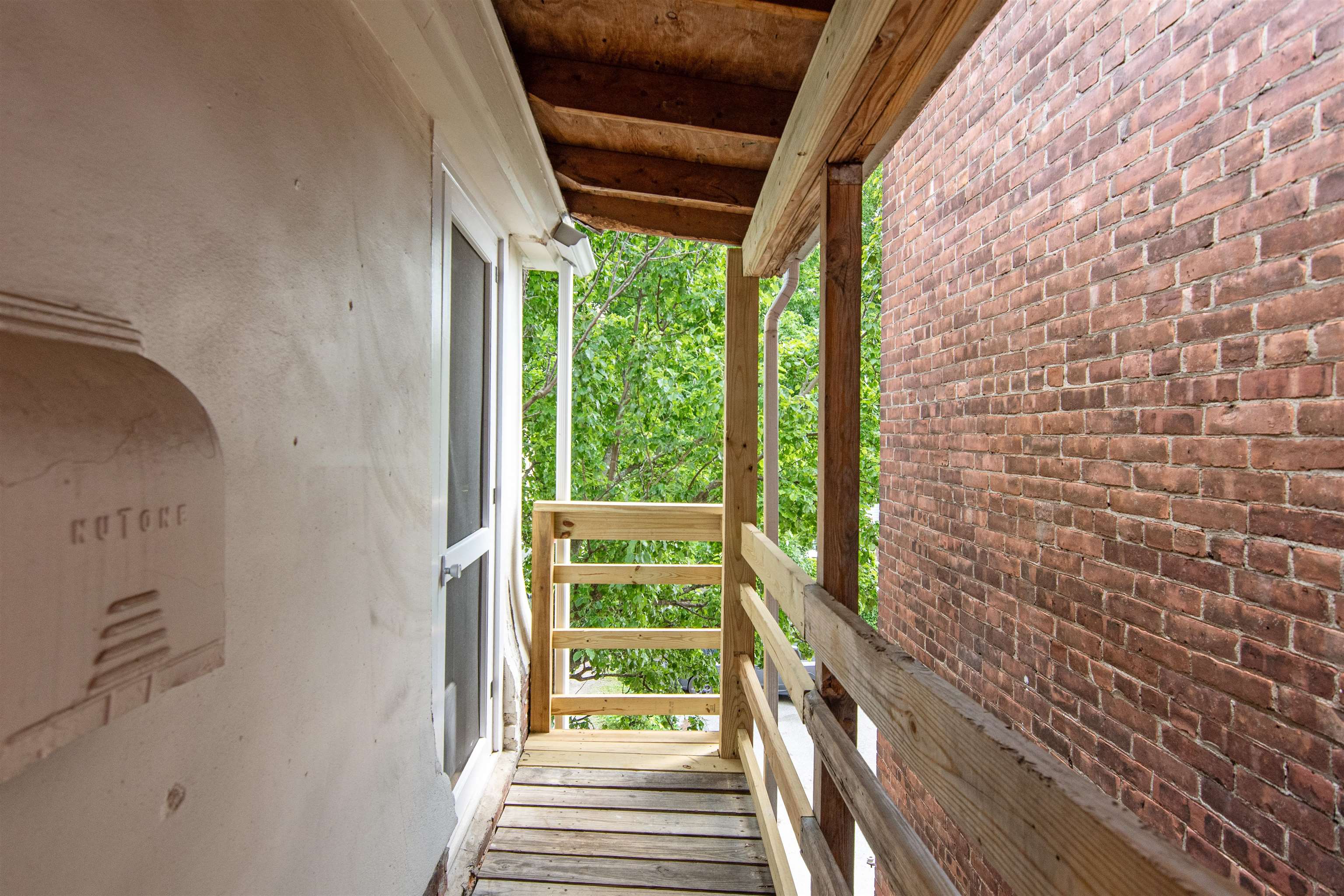 89 College Street Unit: Unit A-2