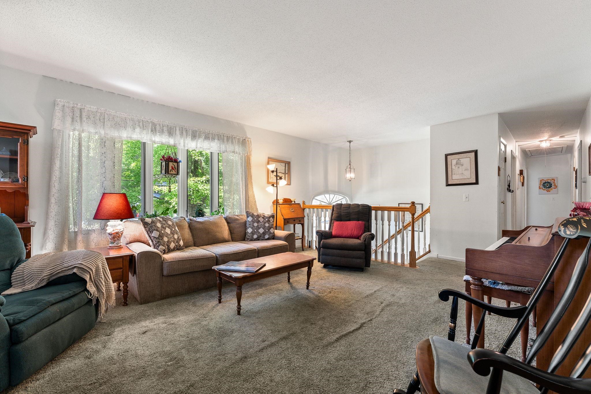 10 Logwood Circle