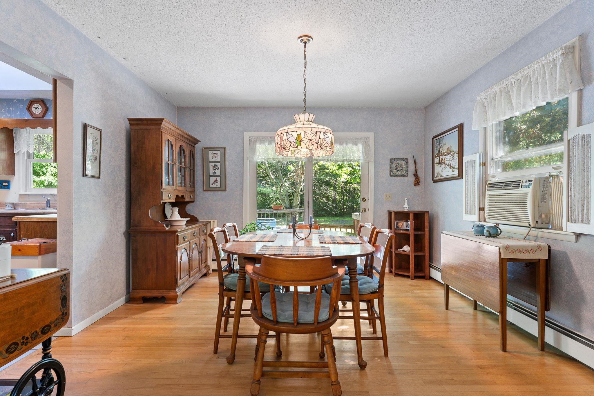 10 Logwood Circle