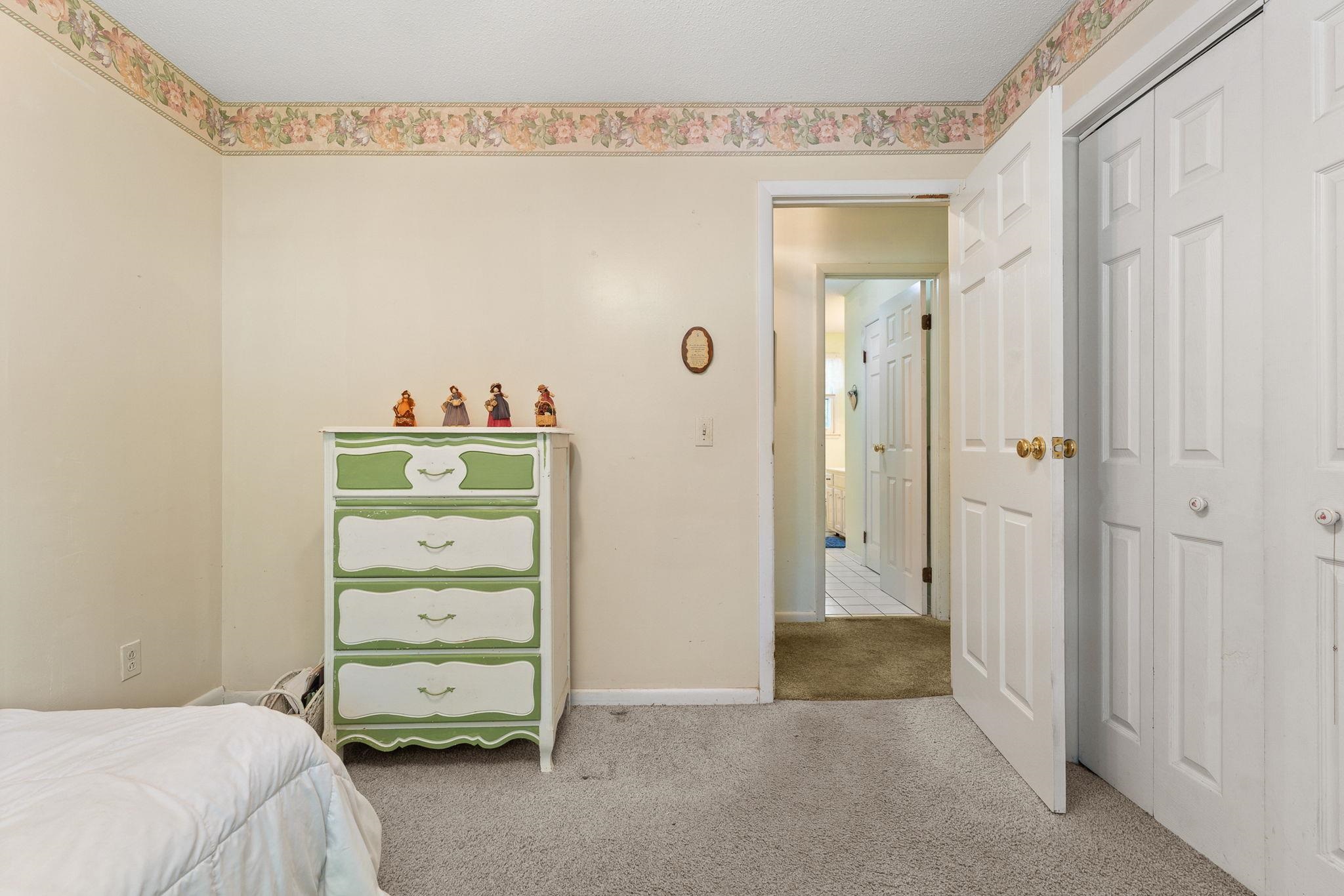 10 Logwood Circle