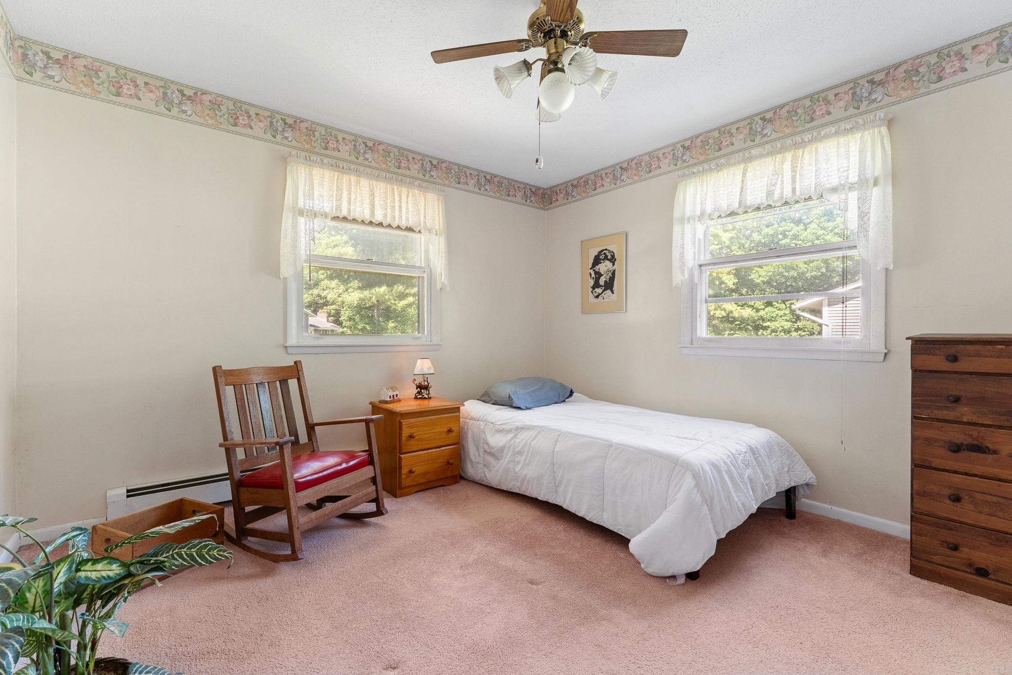 10 Logwood Circle