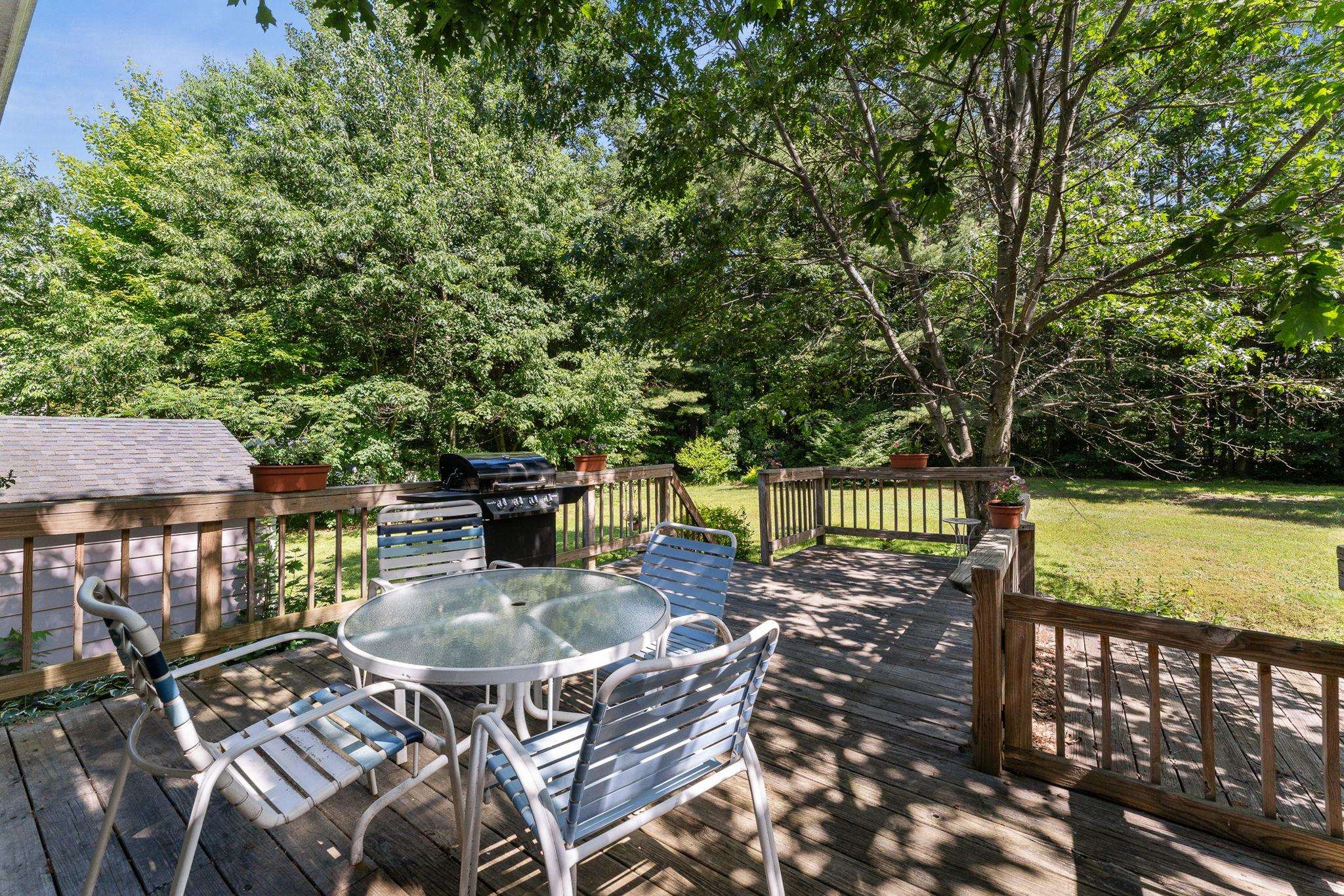 10 Logwood Circle