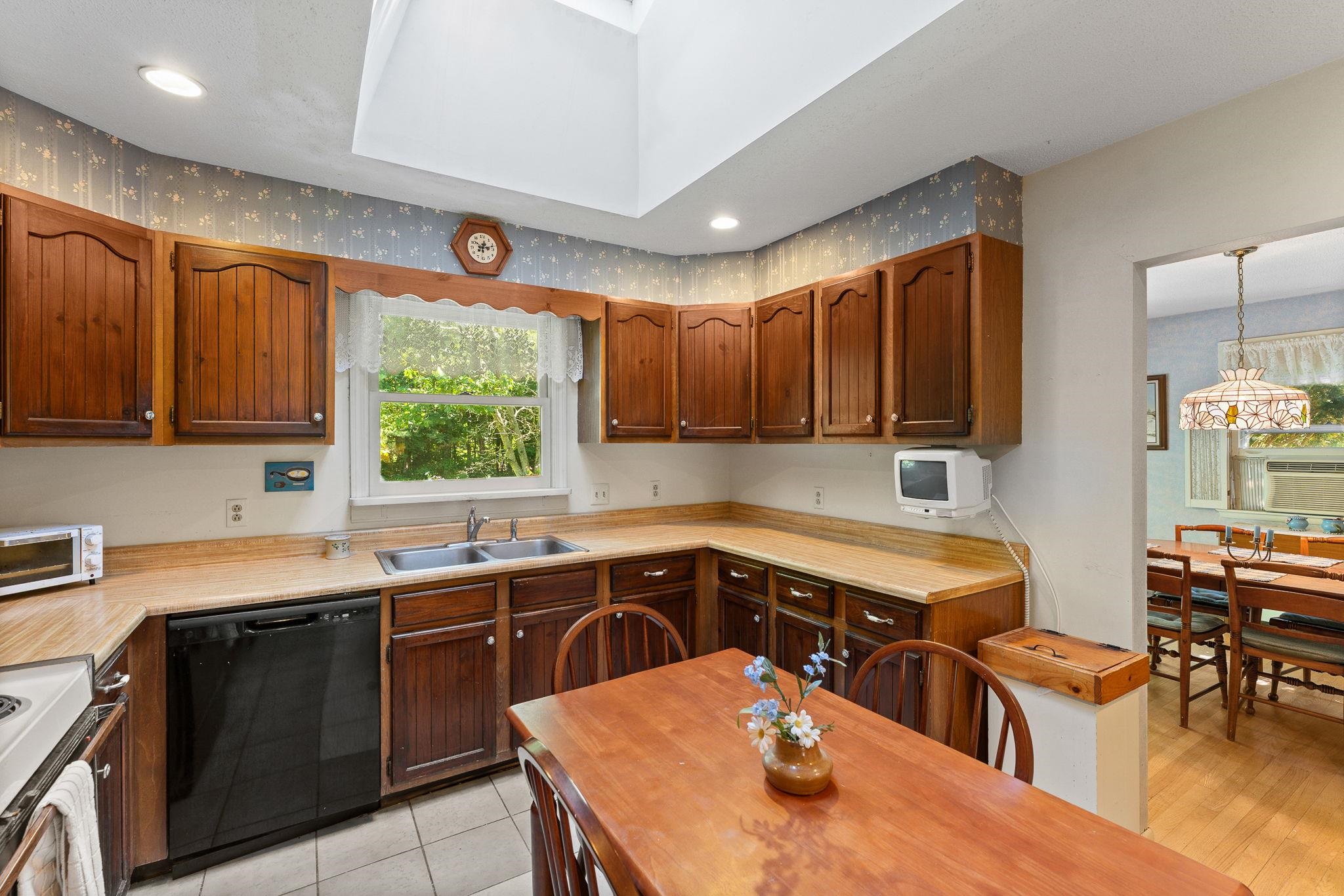 10 Logwood Circle