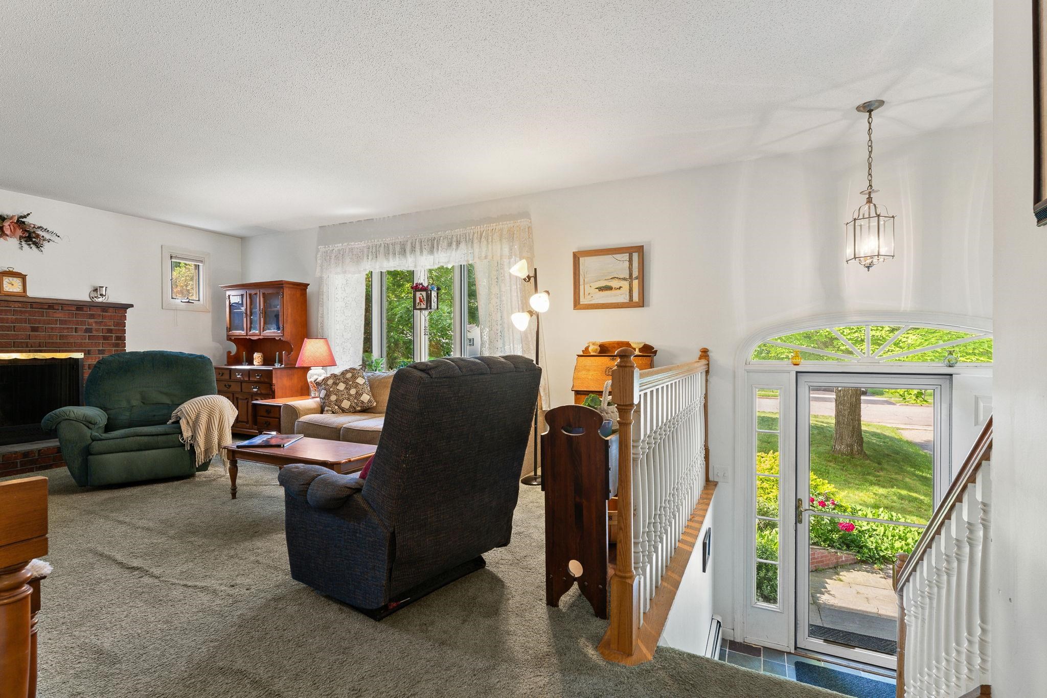 10 Logwood Circle