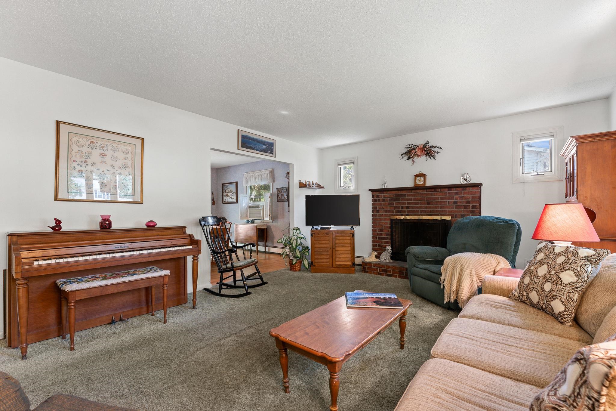 10 Logwood Circle