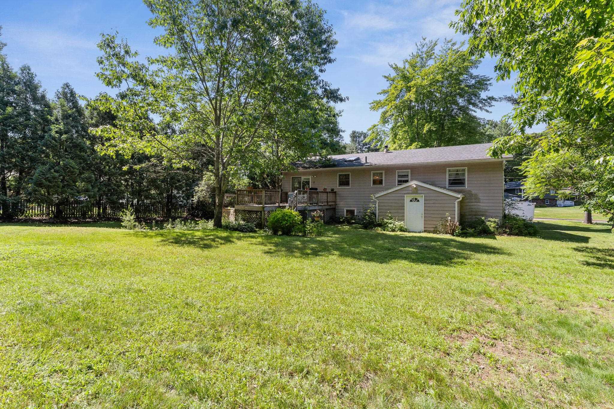 10 Logwood Circle