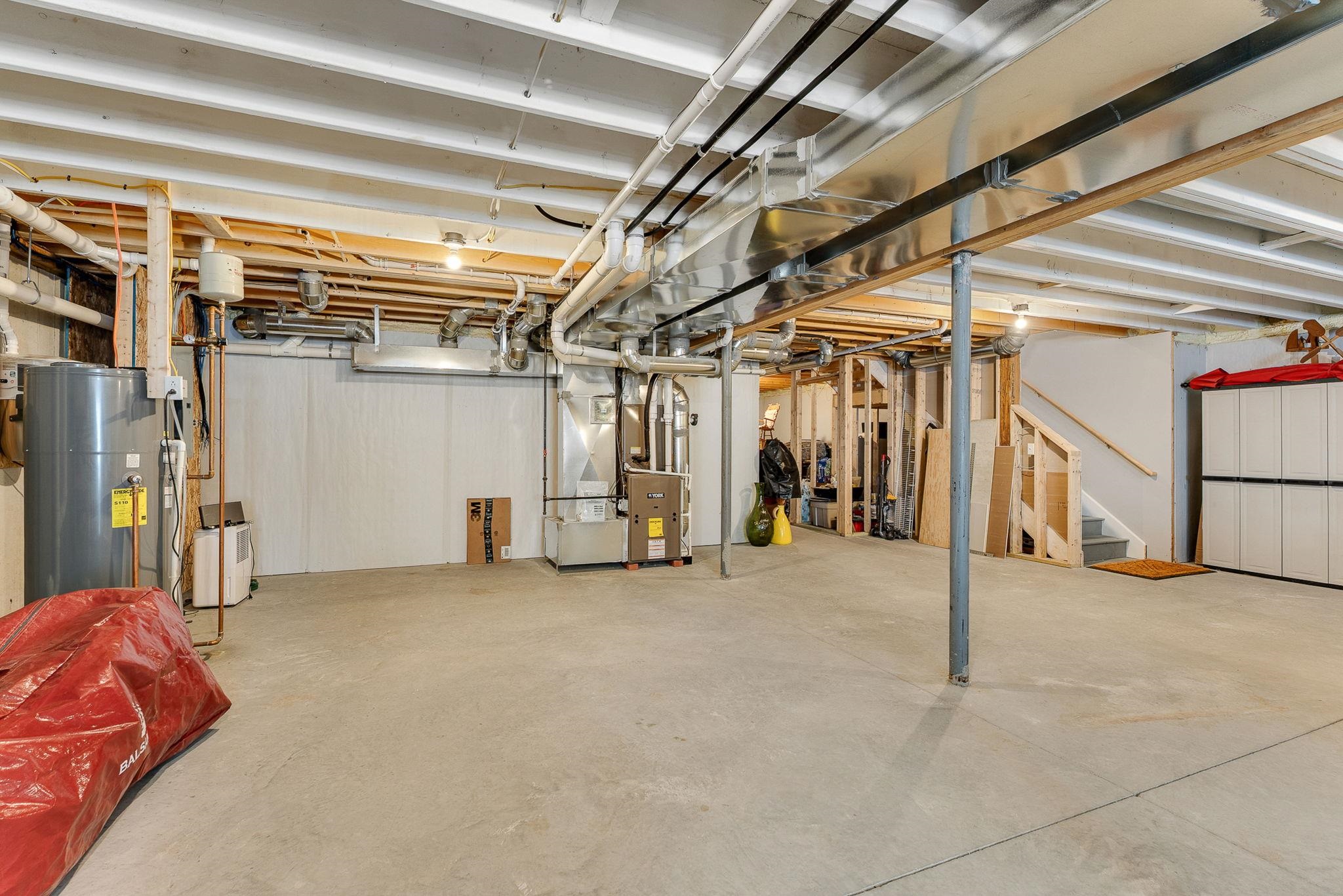 28 B Black Walnut Lane Unit: 28-B