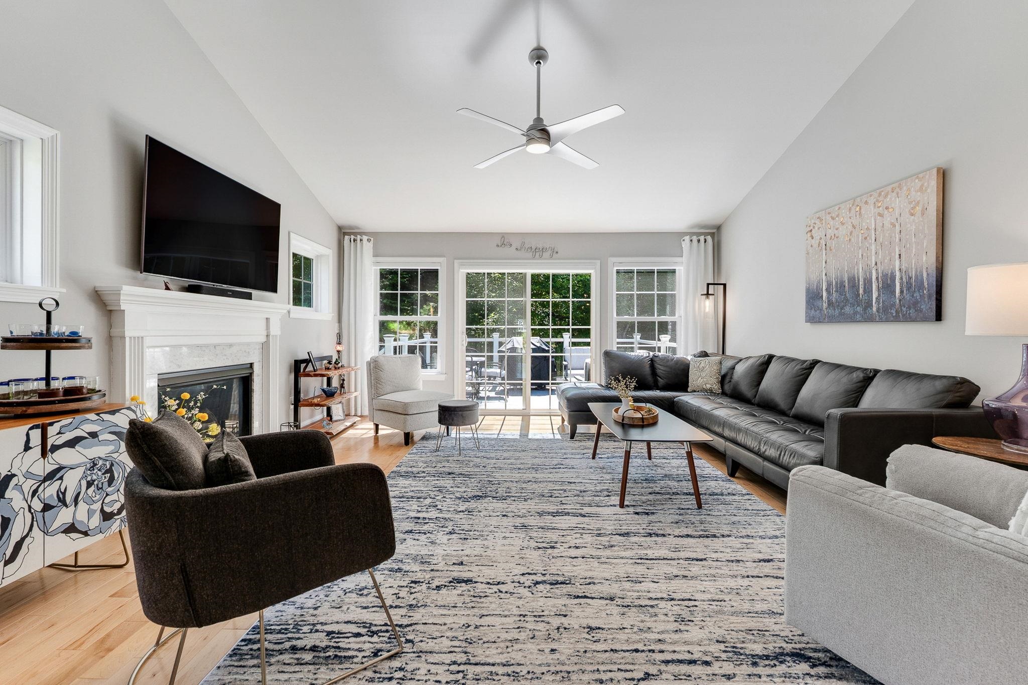 28 B Black Walnut Lane Unit: 28-B
