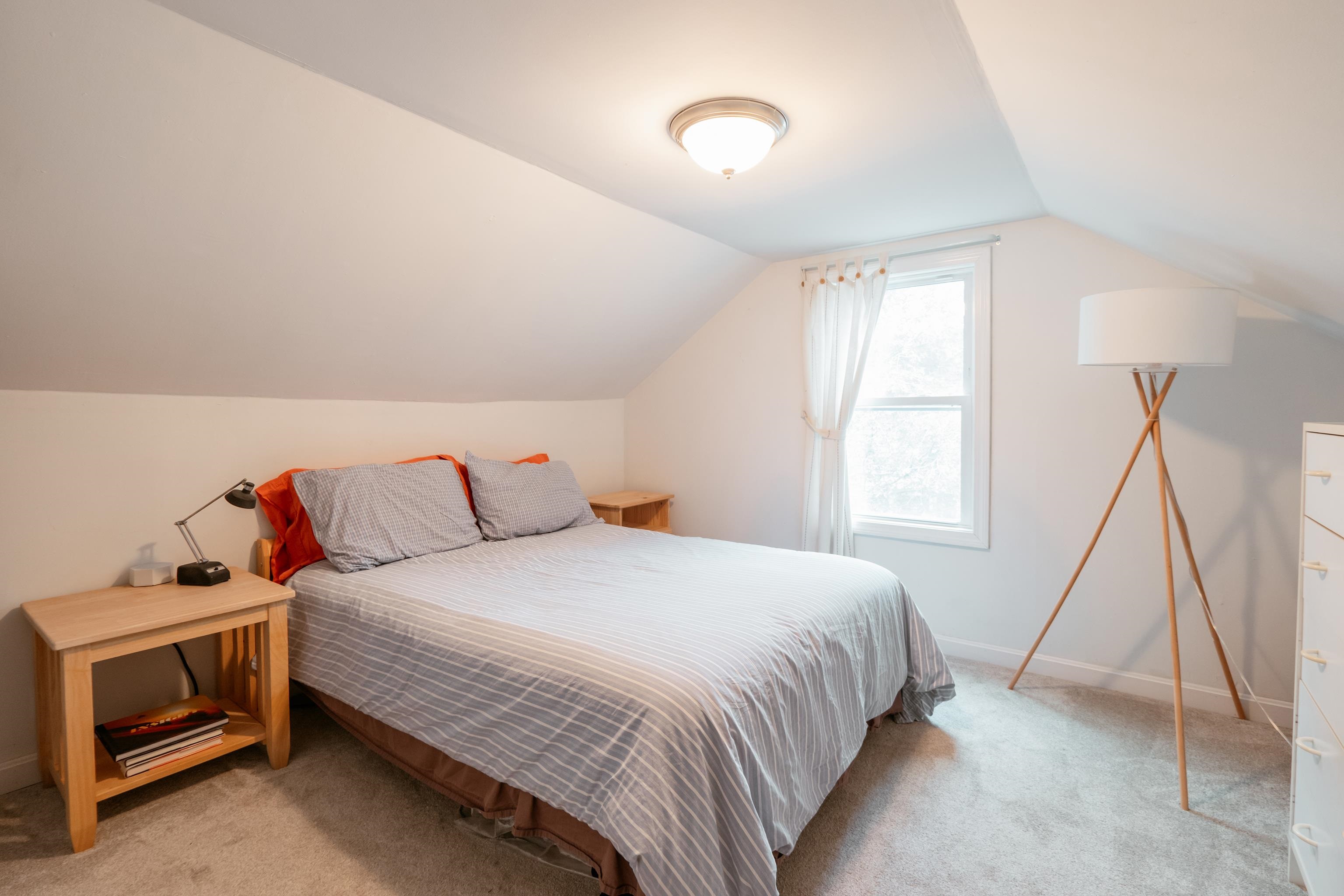 133 Woodbury Road