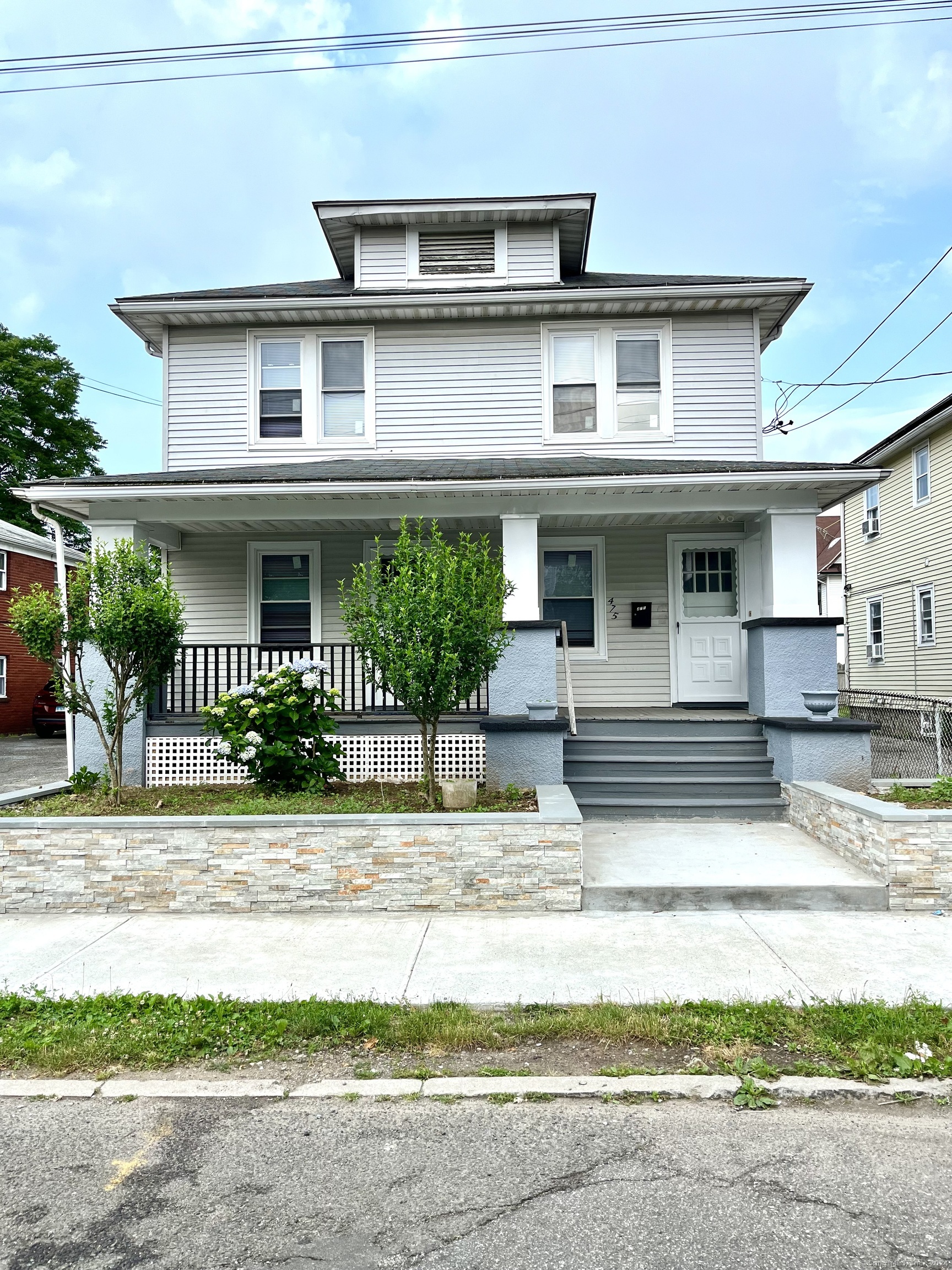 475 Wells Street