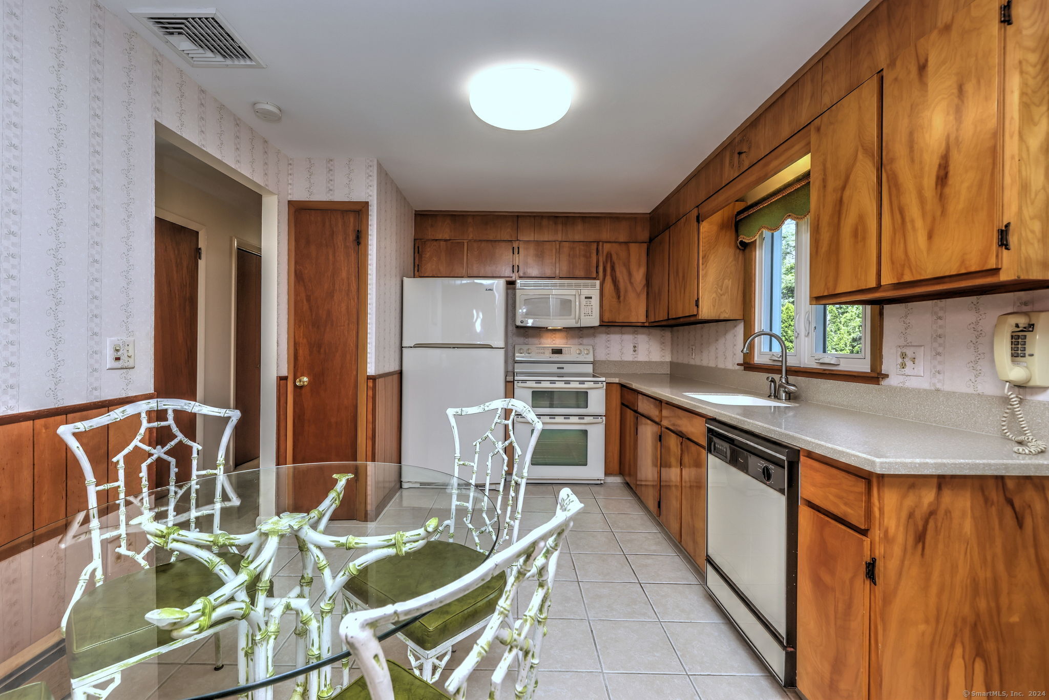 15 Zephyr Road