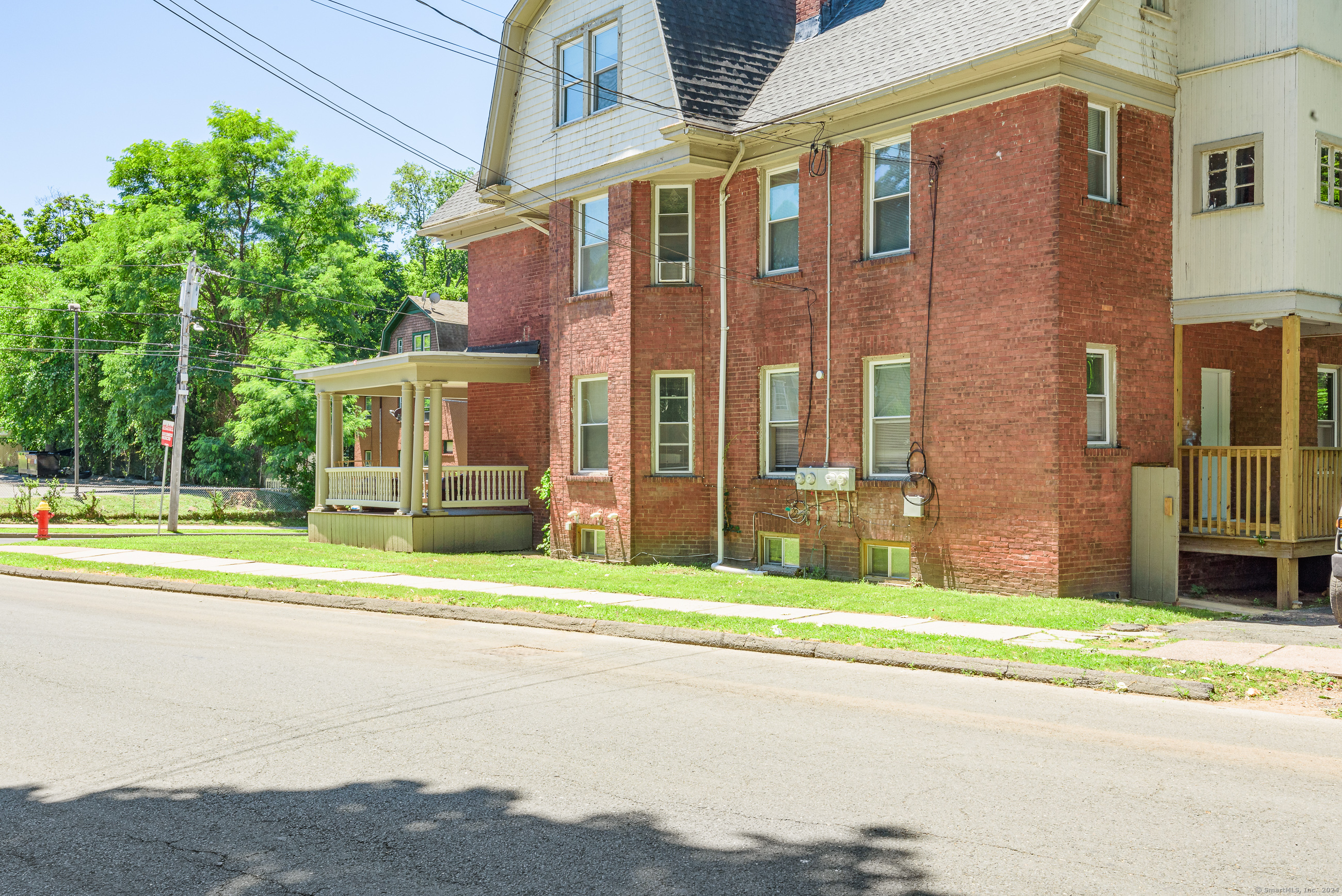 483 Edgewood Street