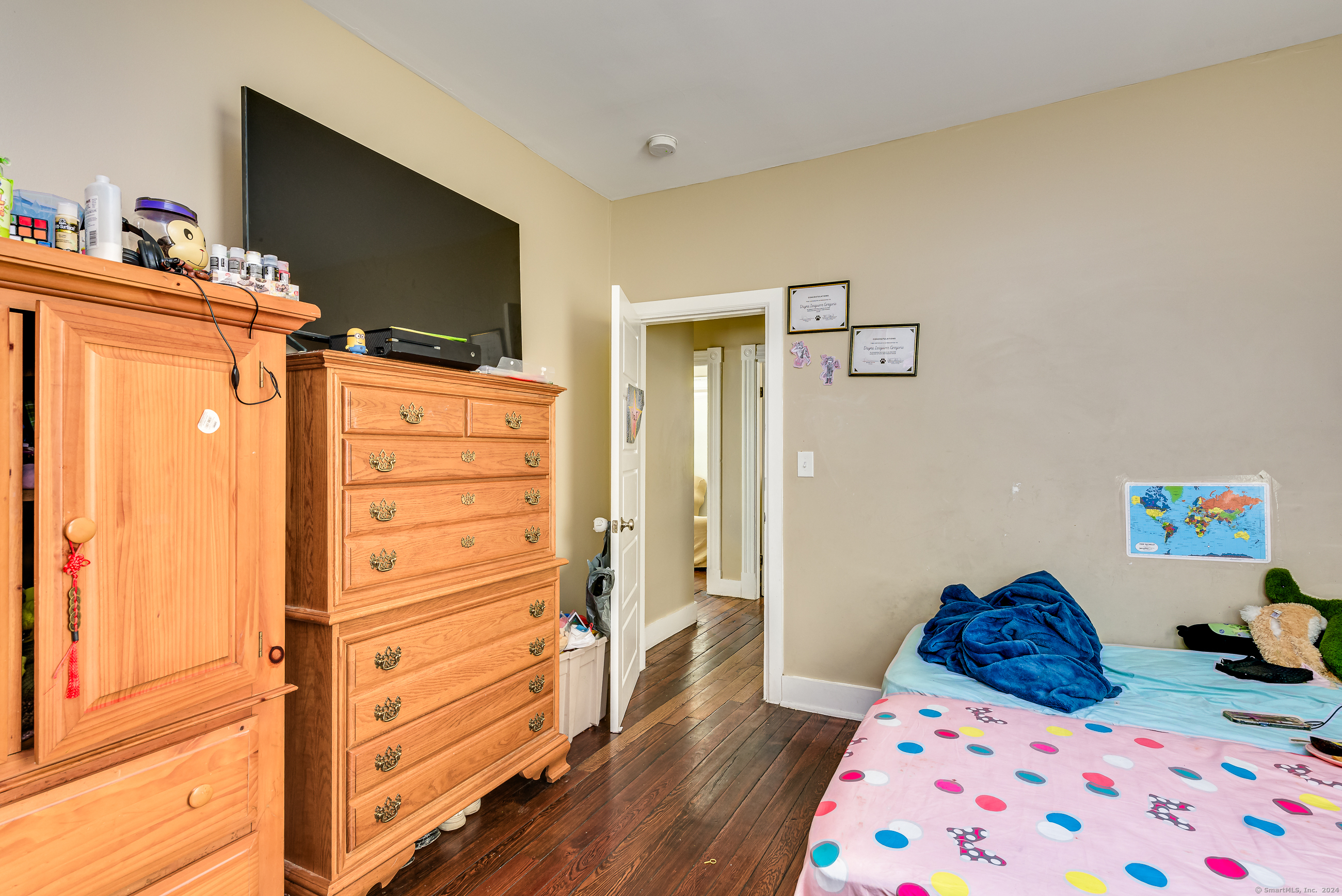 483 Edgewood Street