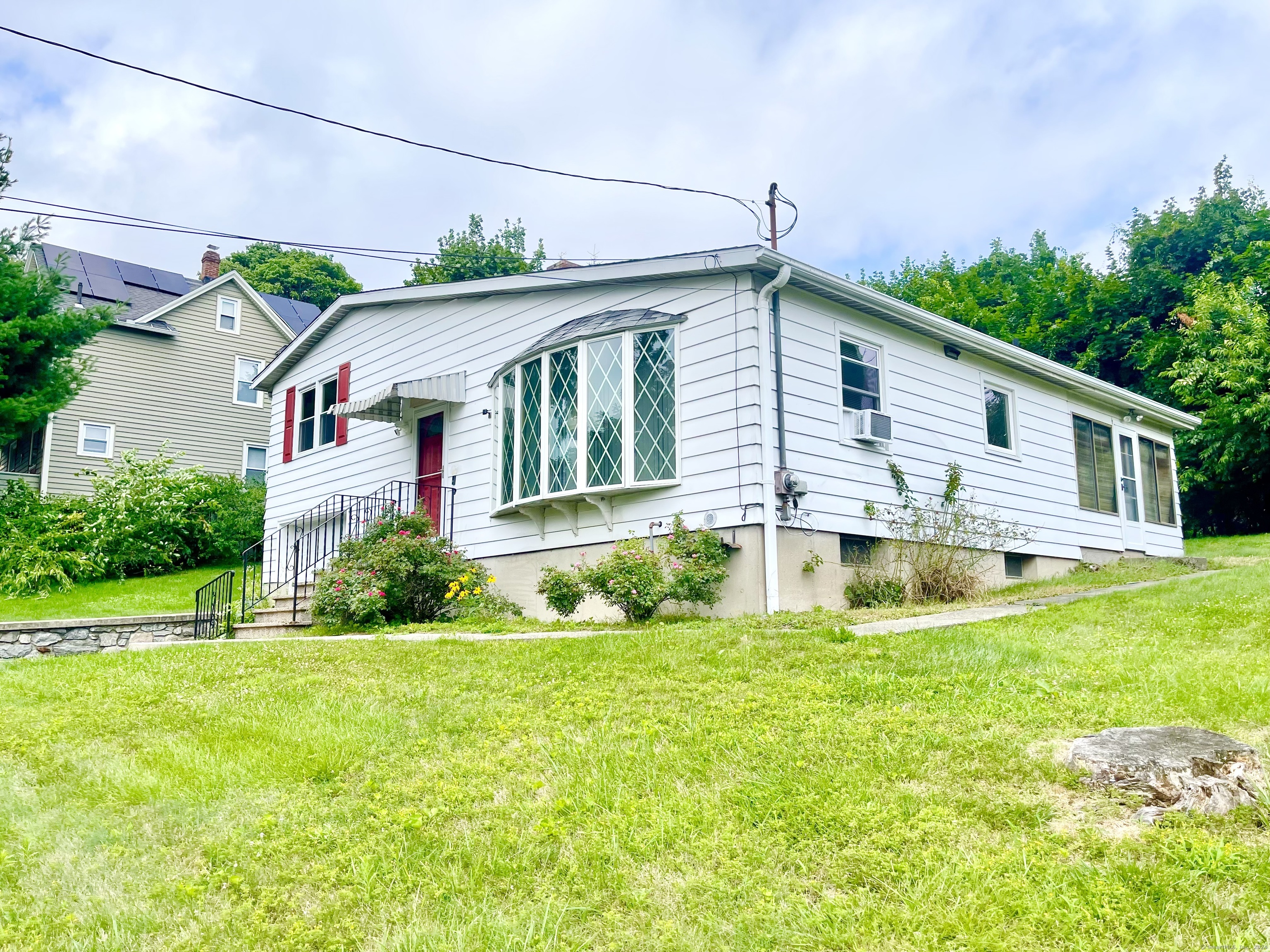 25 Marshall Avenue
