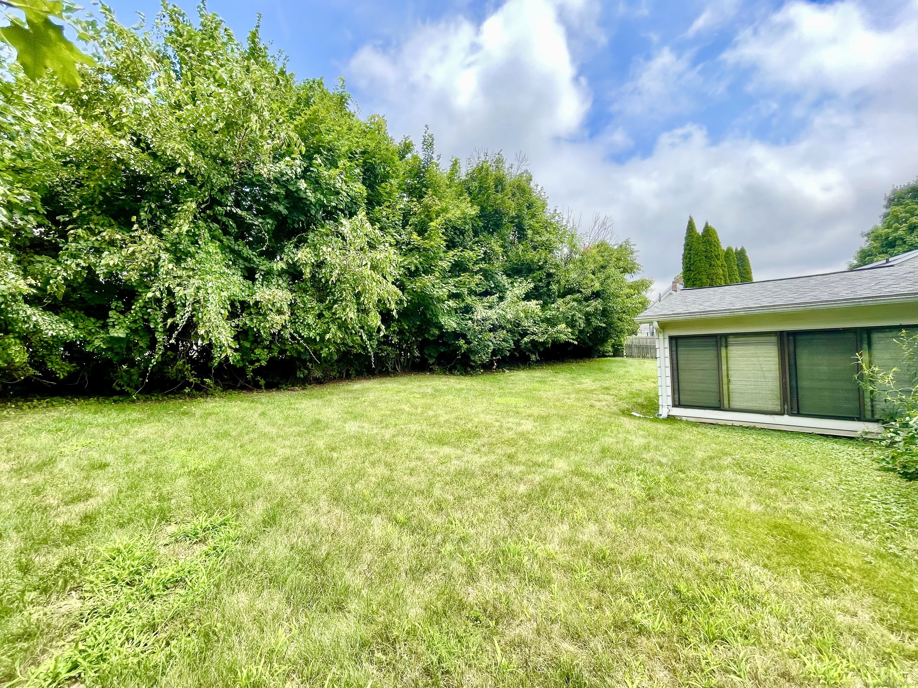 25 Marshall Avenue