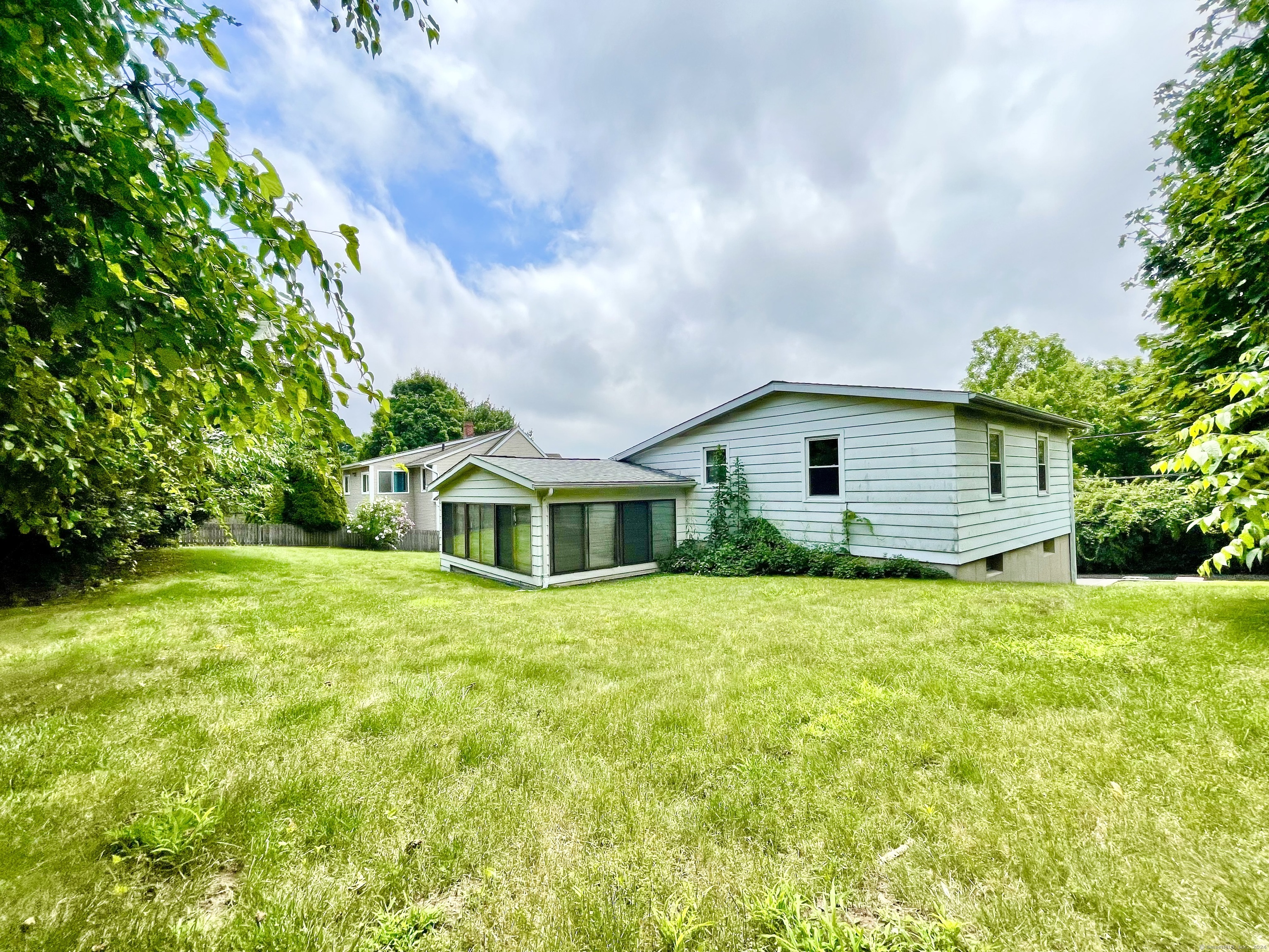 25 Marshall Avenue