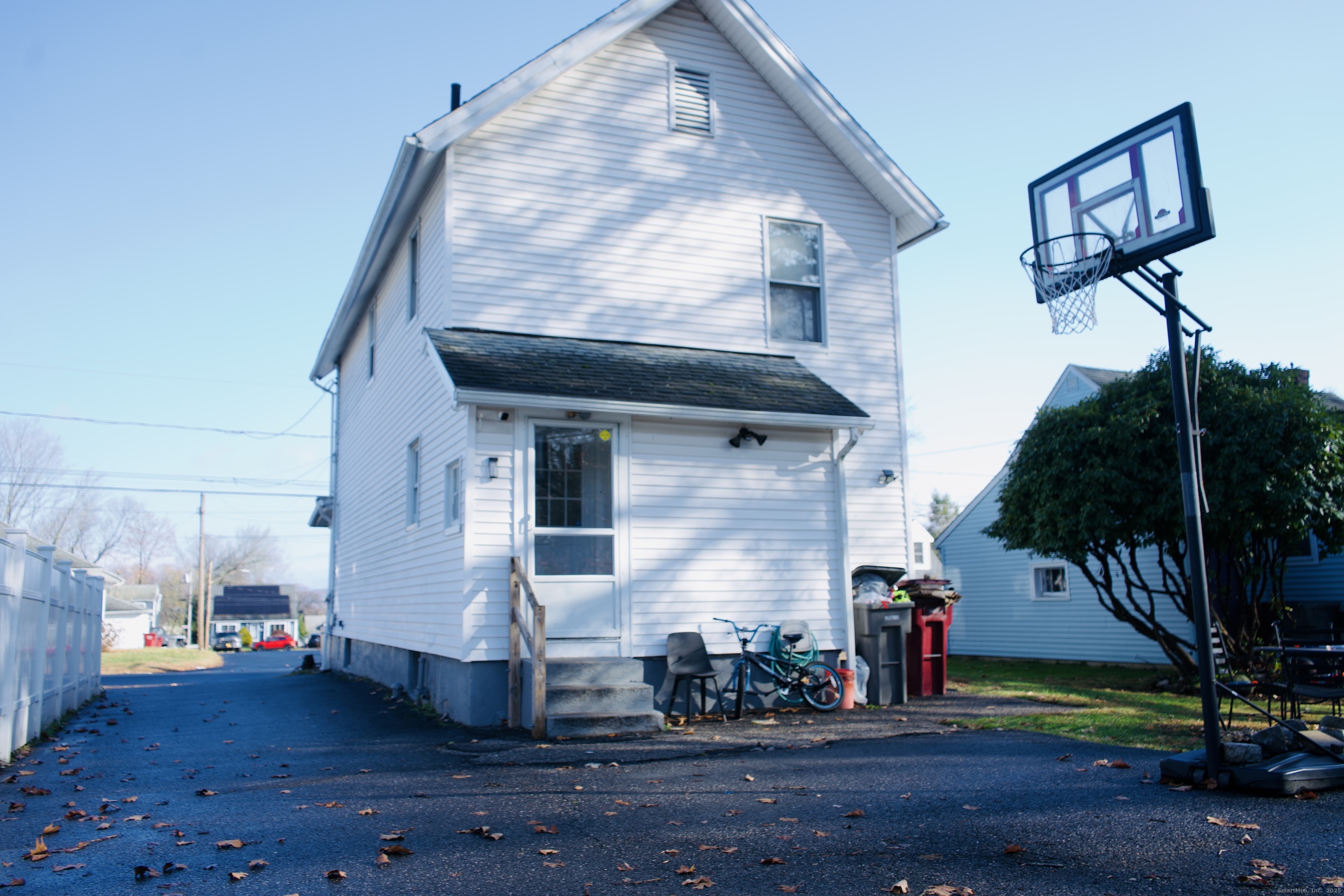 66 North Hoadley Street