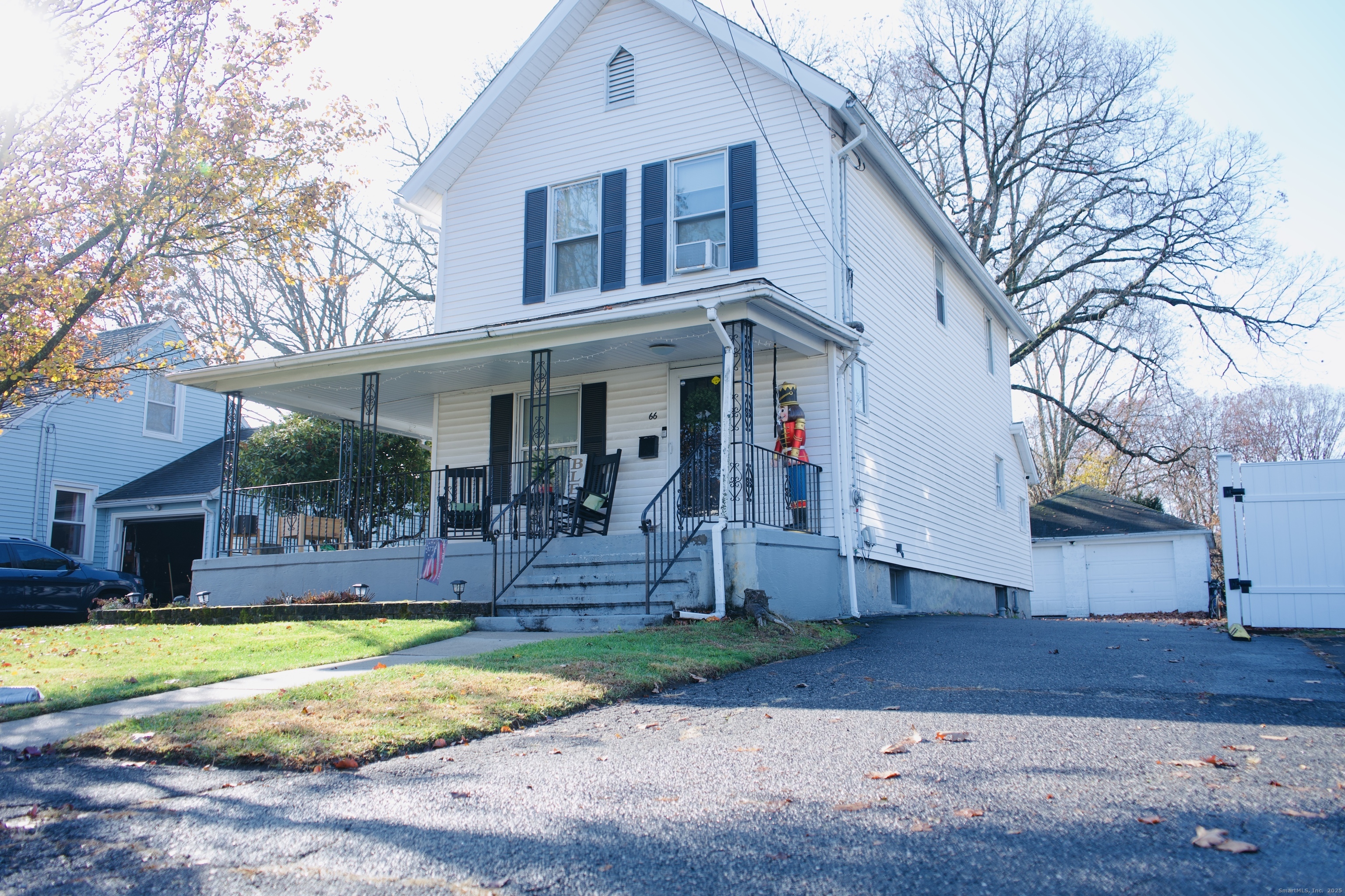 66 North Hoadley Street