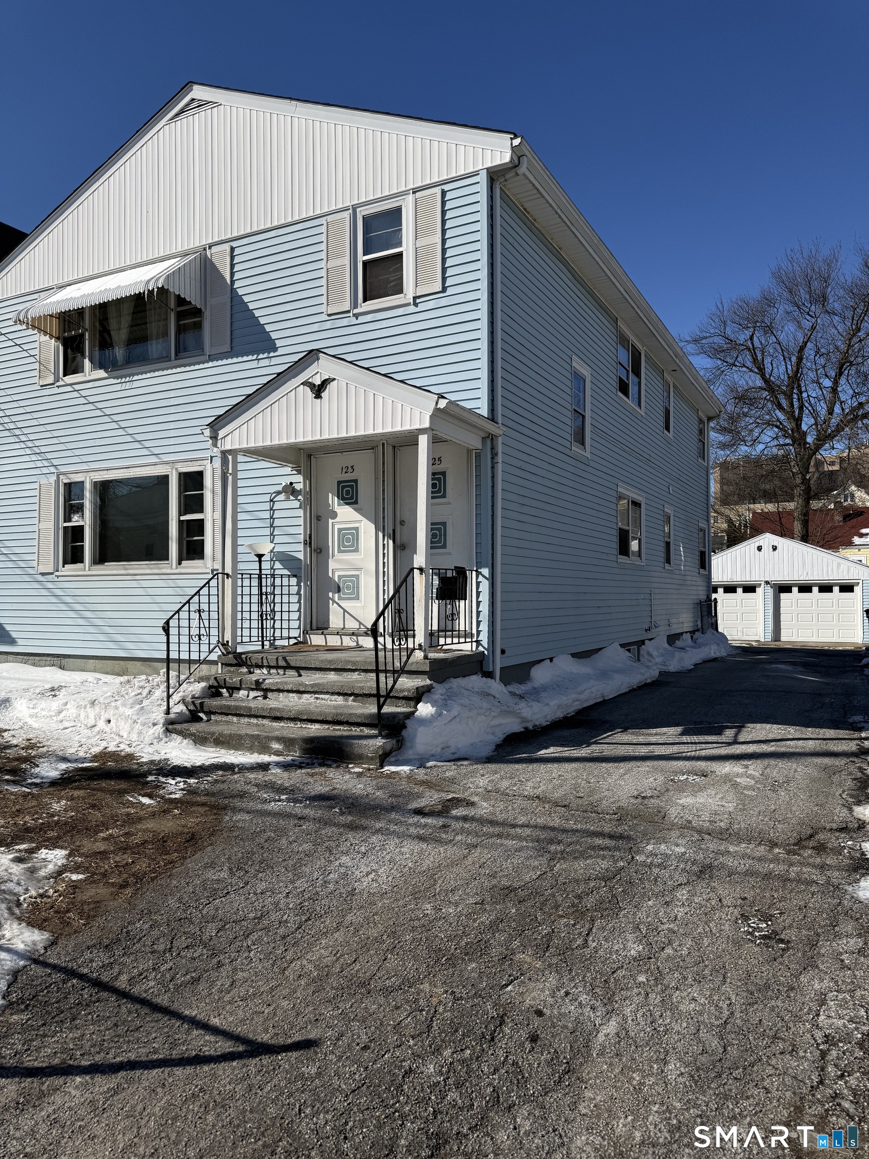 123 Summerfield Avenue