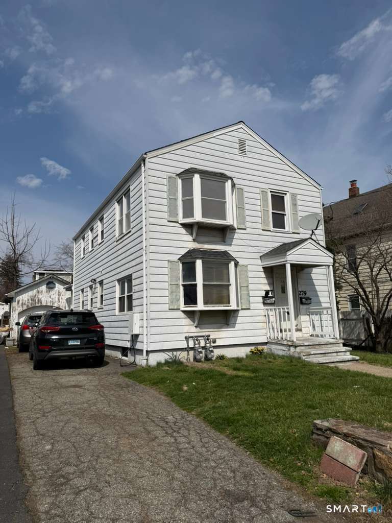 279 Clermont Avenue 2nd Fl.