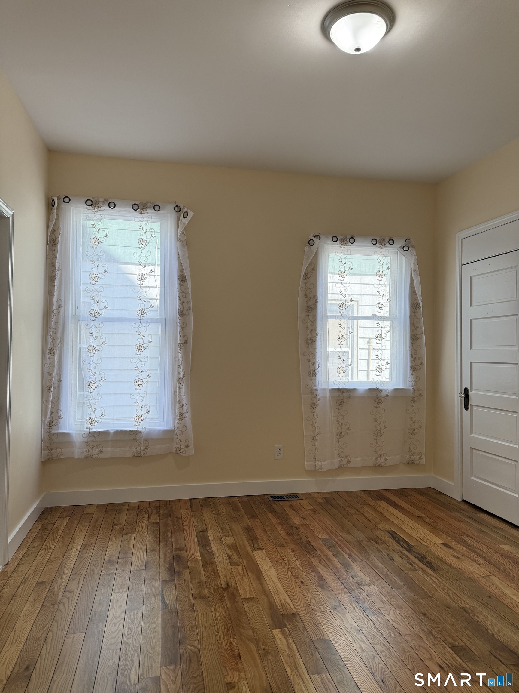 262 Lloyd Street 1