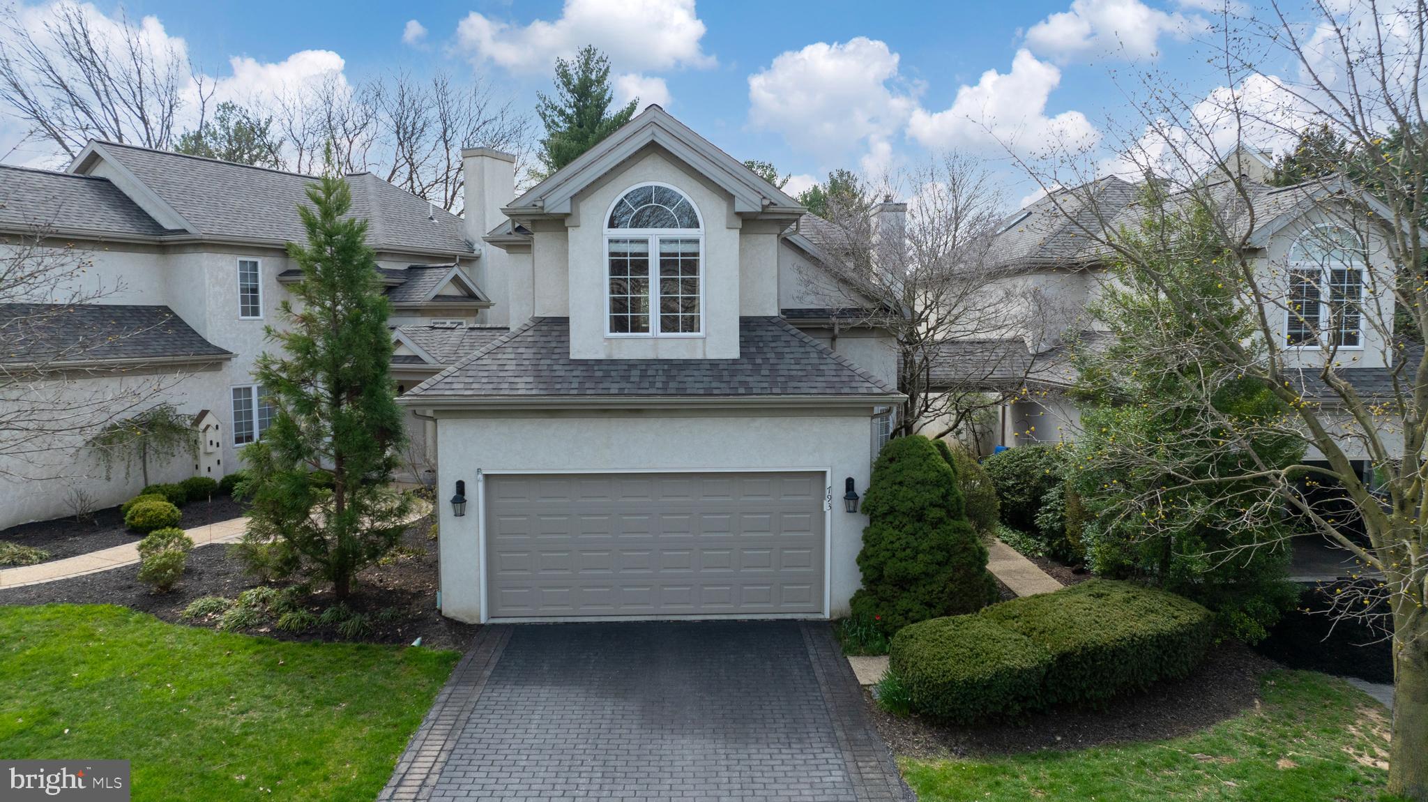 793 Woodfield Dr