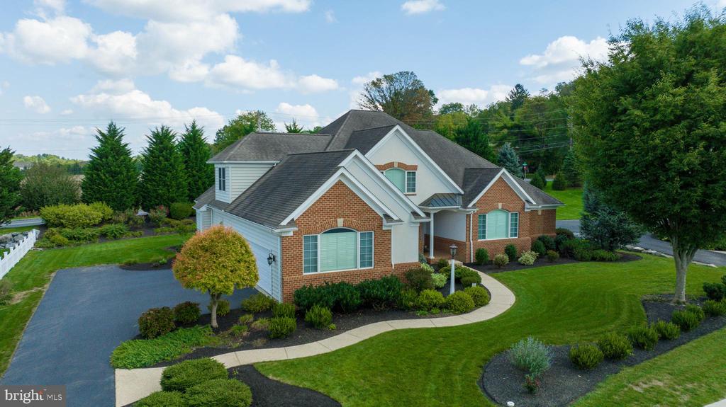 5 Barrister Pl
