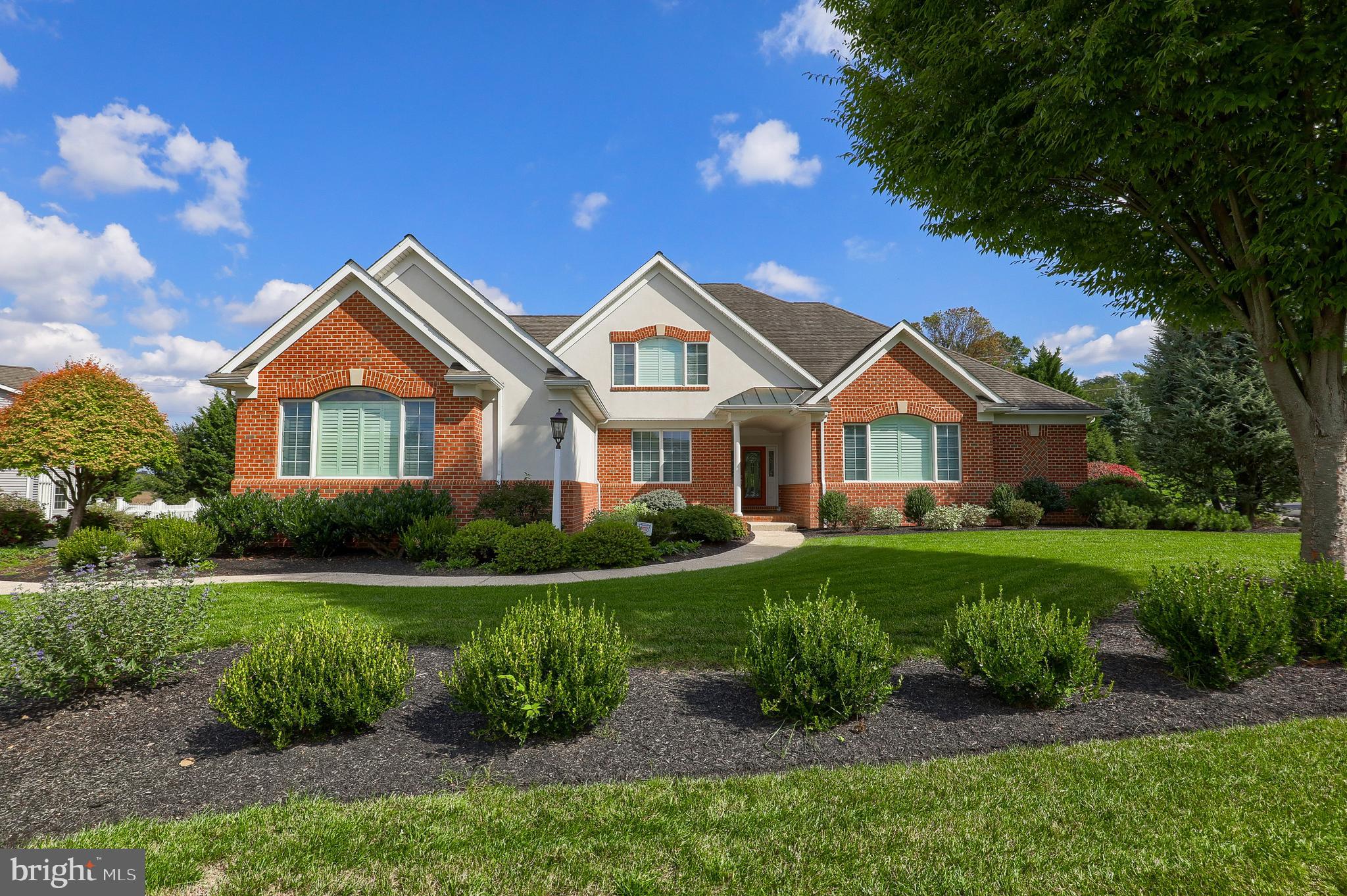 5 Barrister Pl