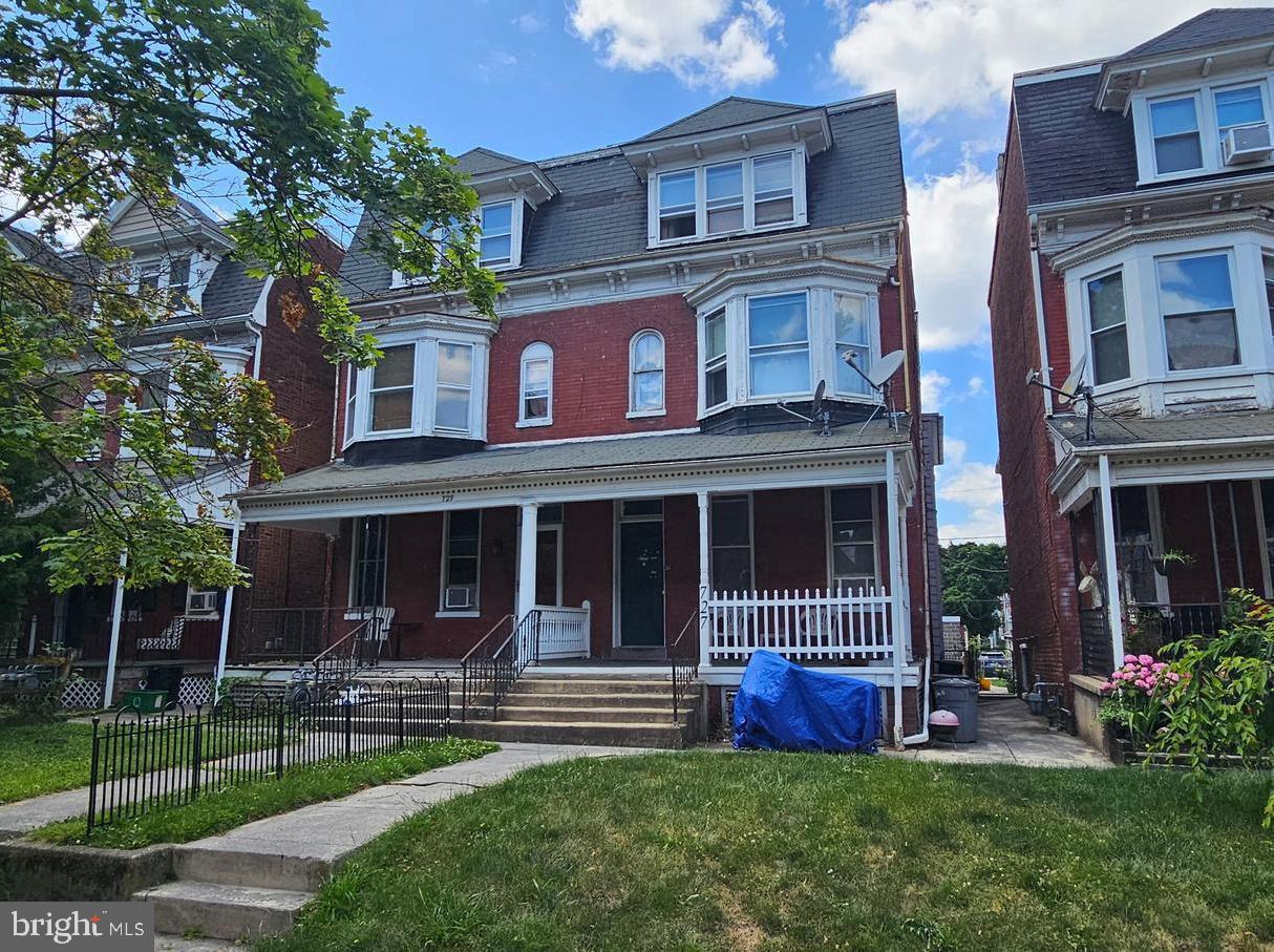 727 Linden Ave