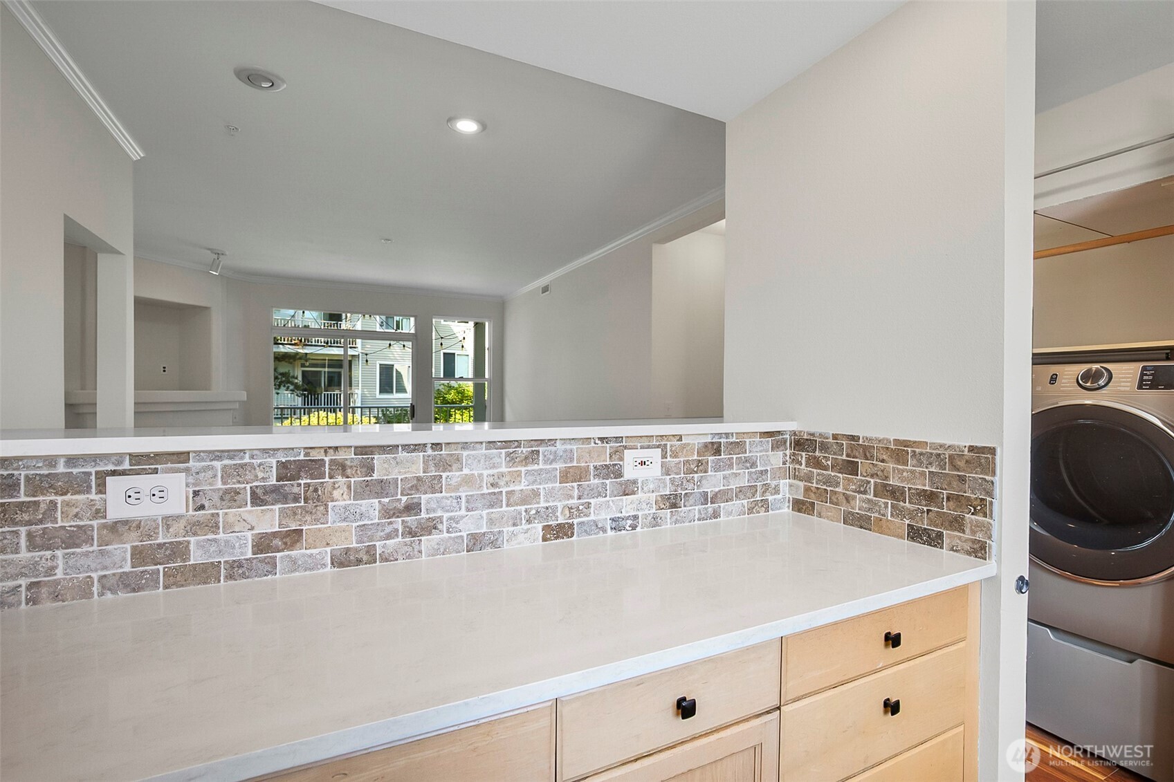 25235 SE Klahanie Boulevard Unit: J202