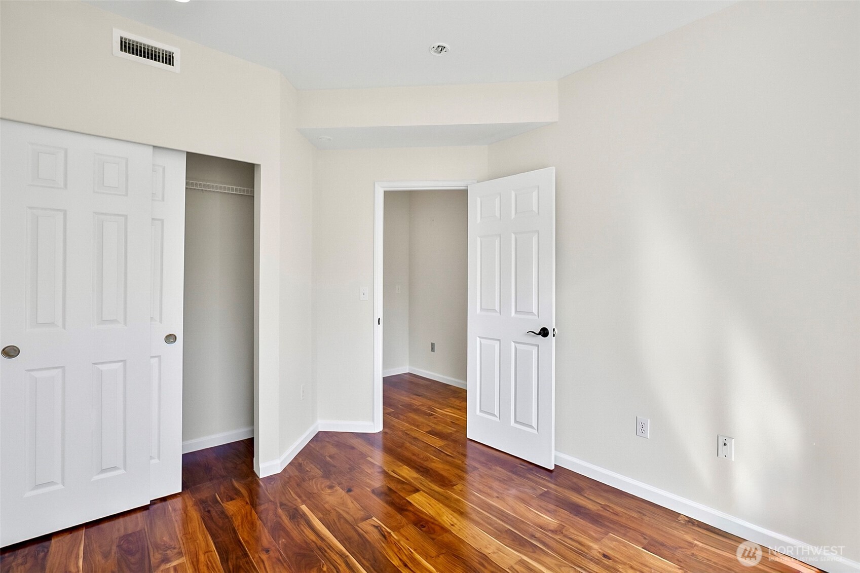 25235 SE Klahanie Boulevard Unit: J202