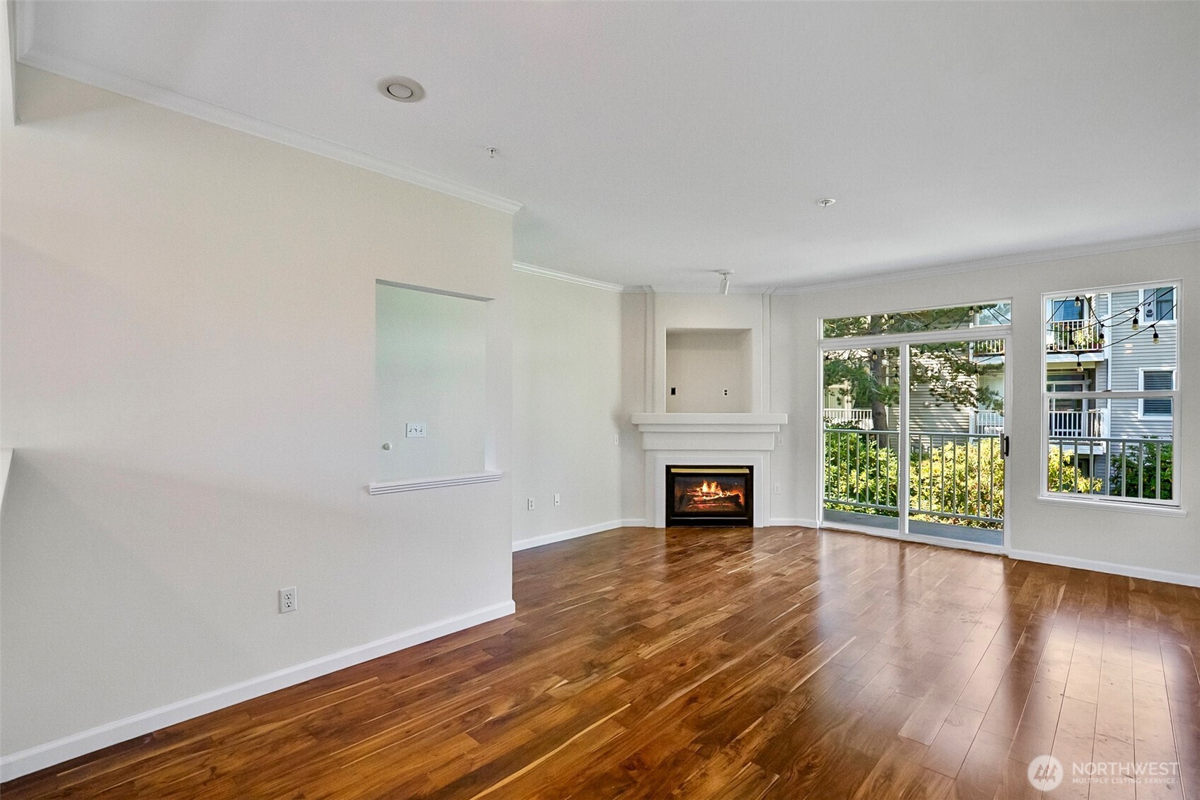 25235 SE Klahanie Boulevard Unit: J202