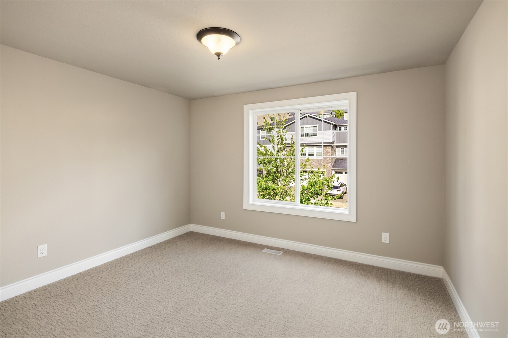 12103 SE 84th Place