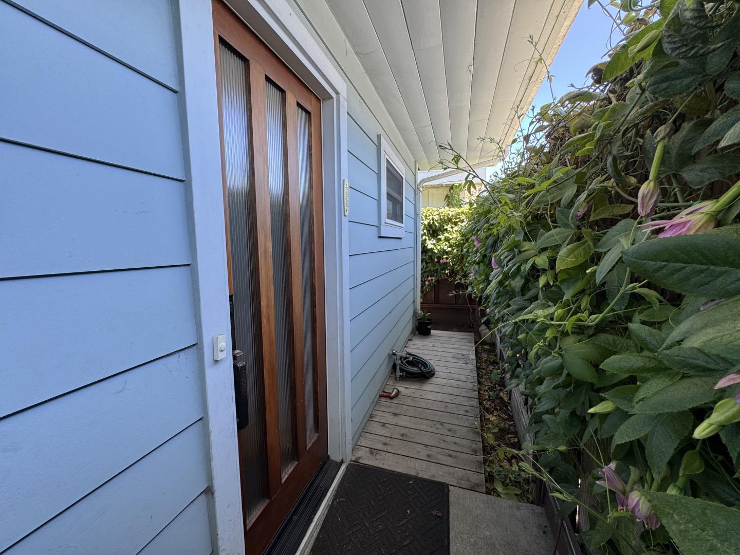 1890 Wharf Road