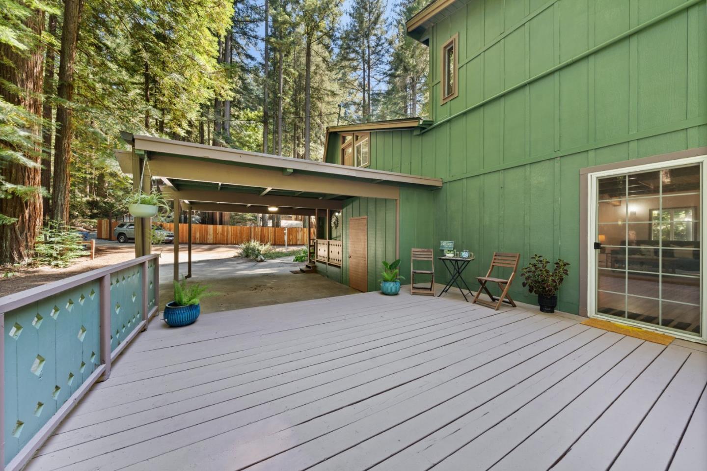 1666 Creek Drive