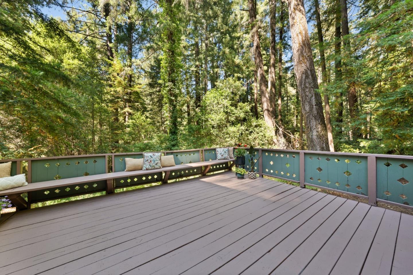 1666 Creek Drive