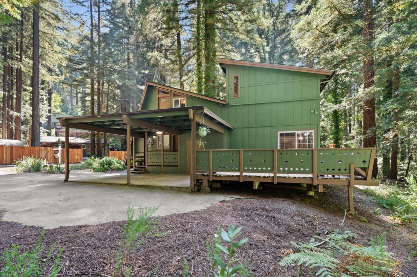 1666 Creek Drive