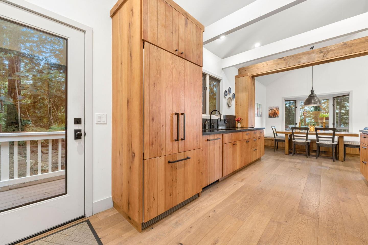1150 El Solyo Heights DR