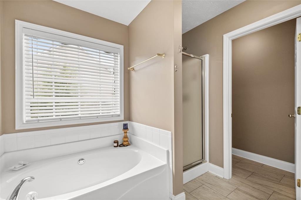 1302 BAYLOR Drive